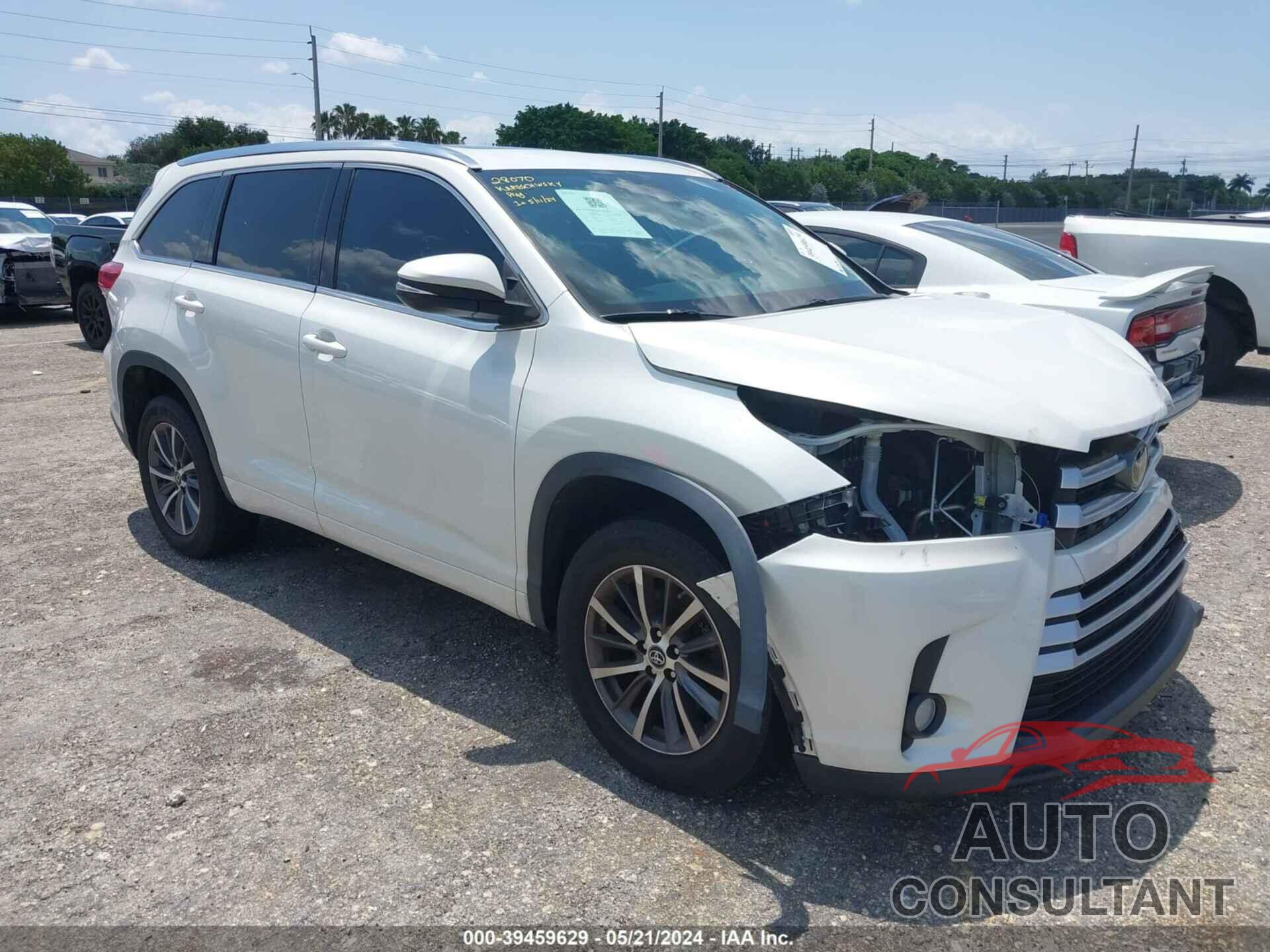 TOYOTA HIGHLANDER 2017 - 5TDKZRFH0HS202460