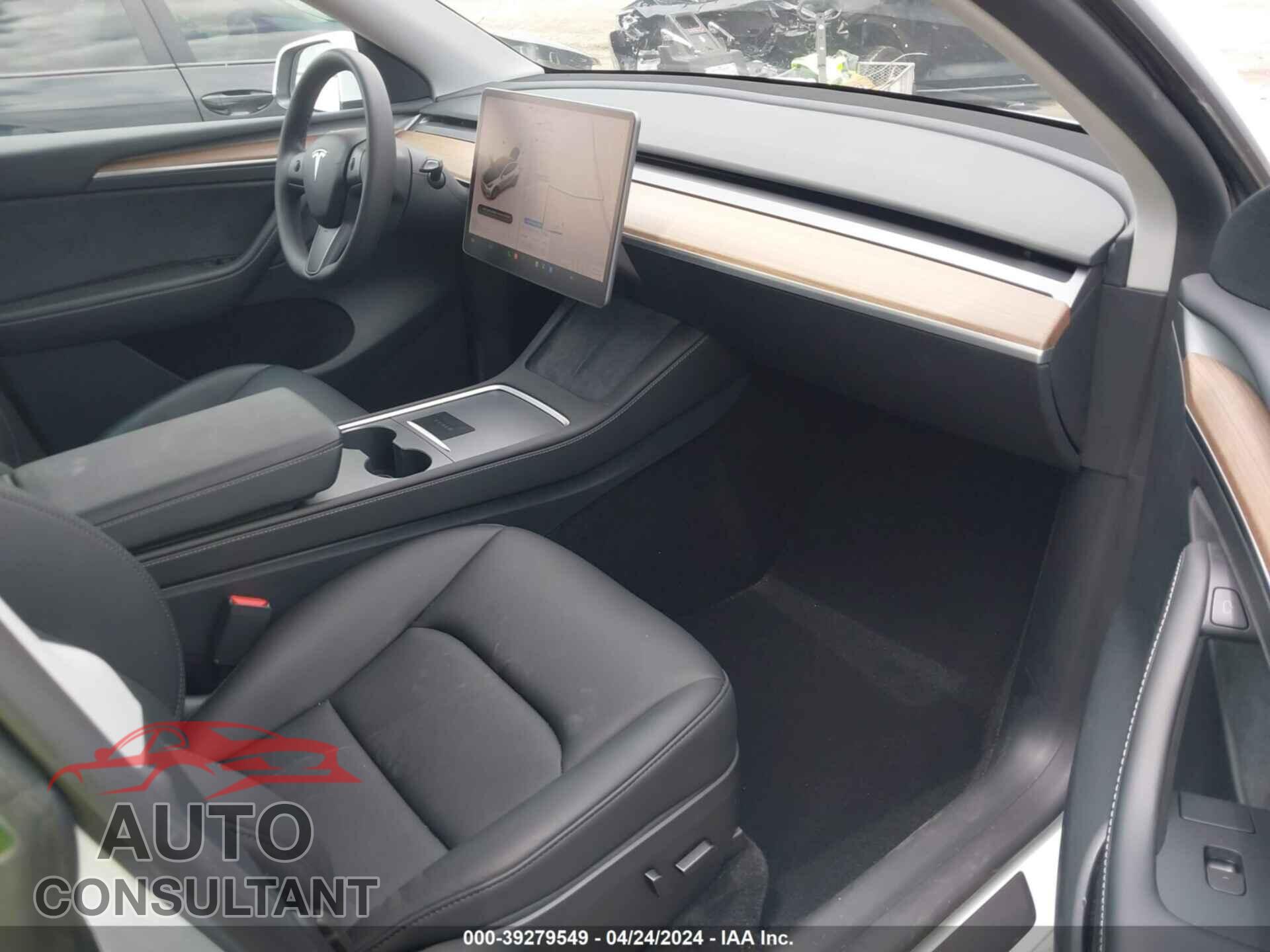 TESLA MODEL Y 2023 - 7SAYGDEE6PF799288