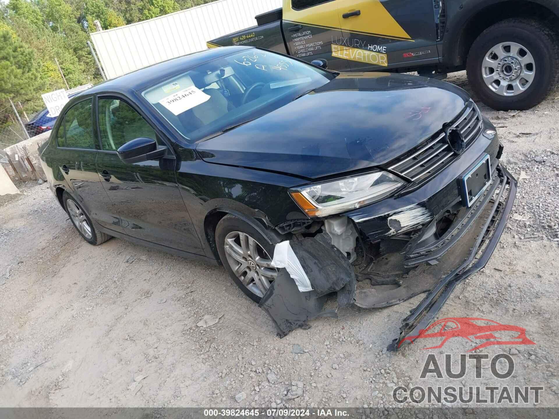 VOLKSWAGEN JETTA 2018 - 3VW2B7AJ4JM244555