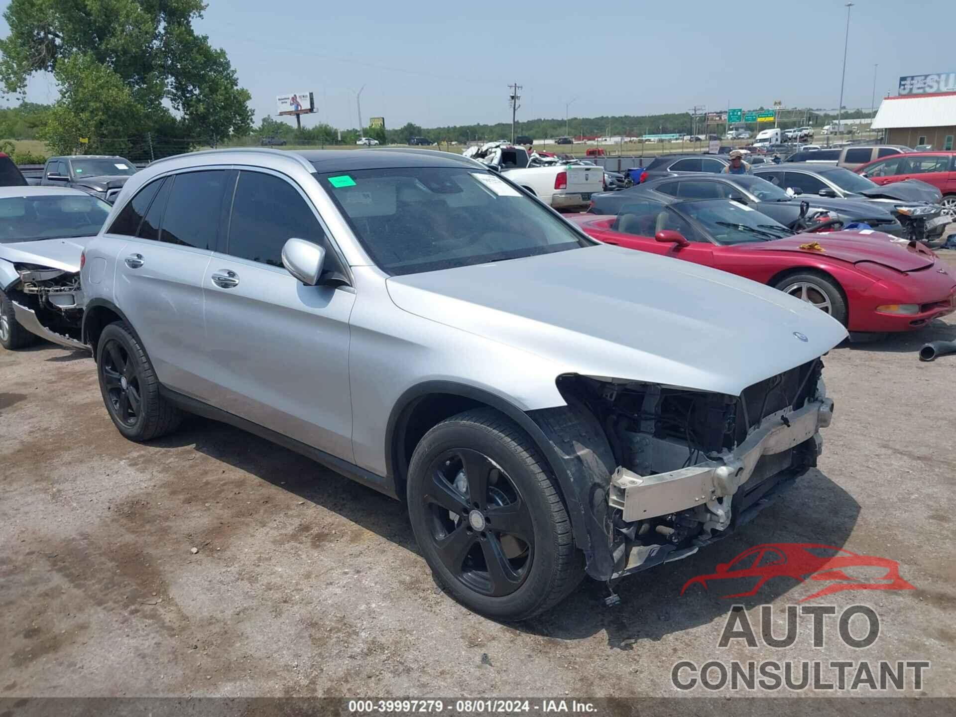 MERCEDES-BENZ GLC 300 2016 - WDC0G4KB6GF100879