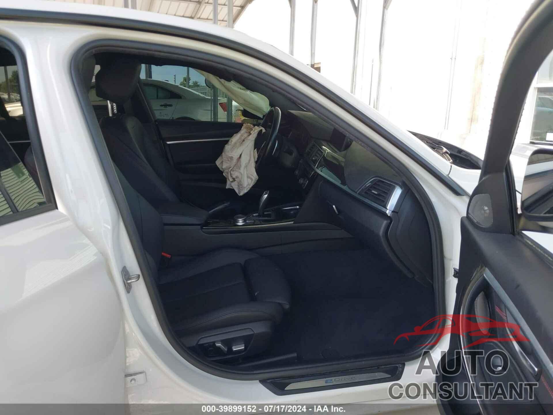 BMW 330E 2018 - WBA8E1C53JA171657