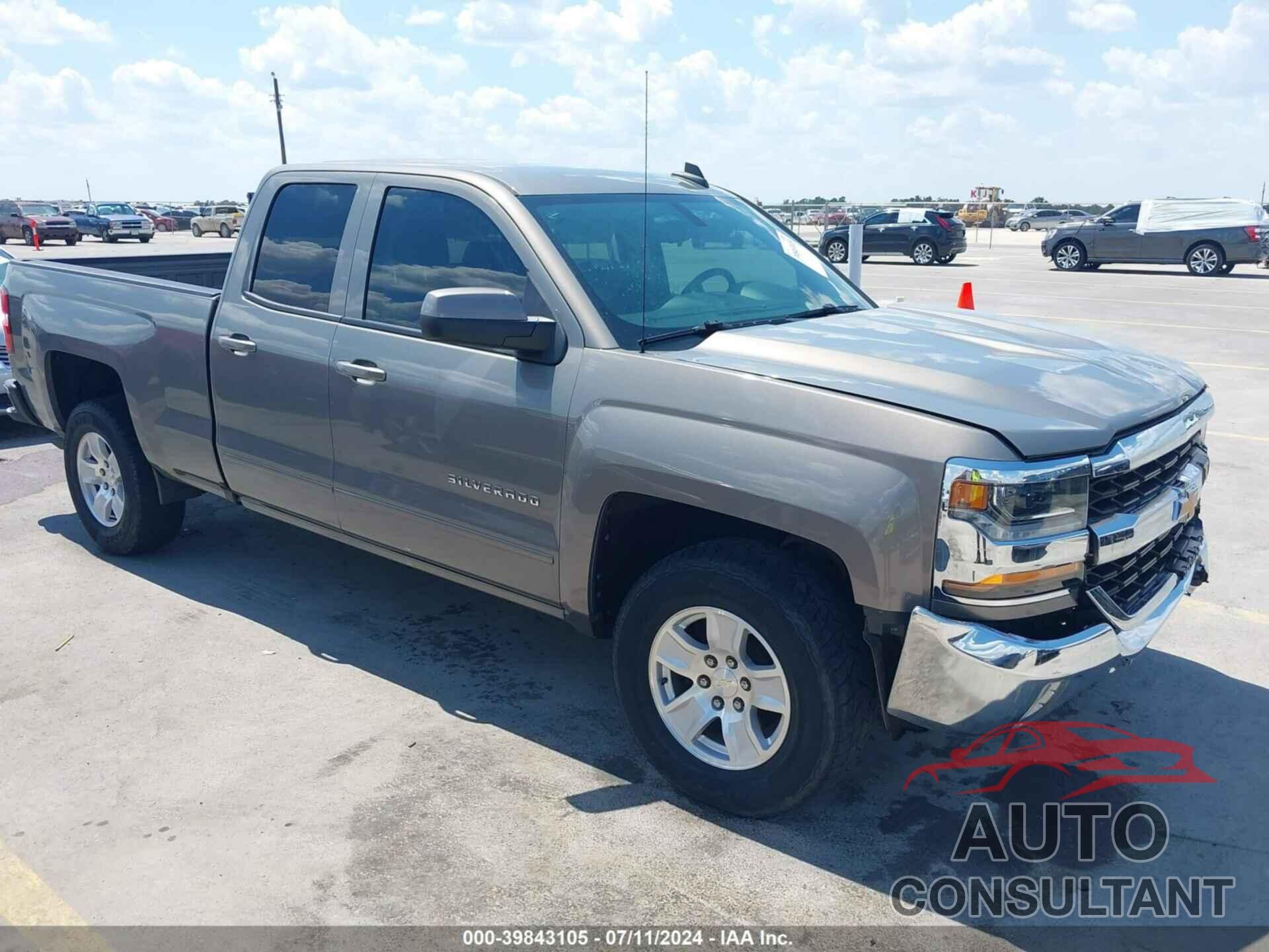 CHEVROLET SILVERADO 1500 2017 - 1GCRCREC3HZ242651