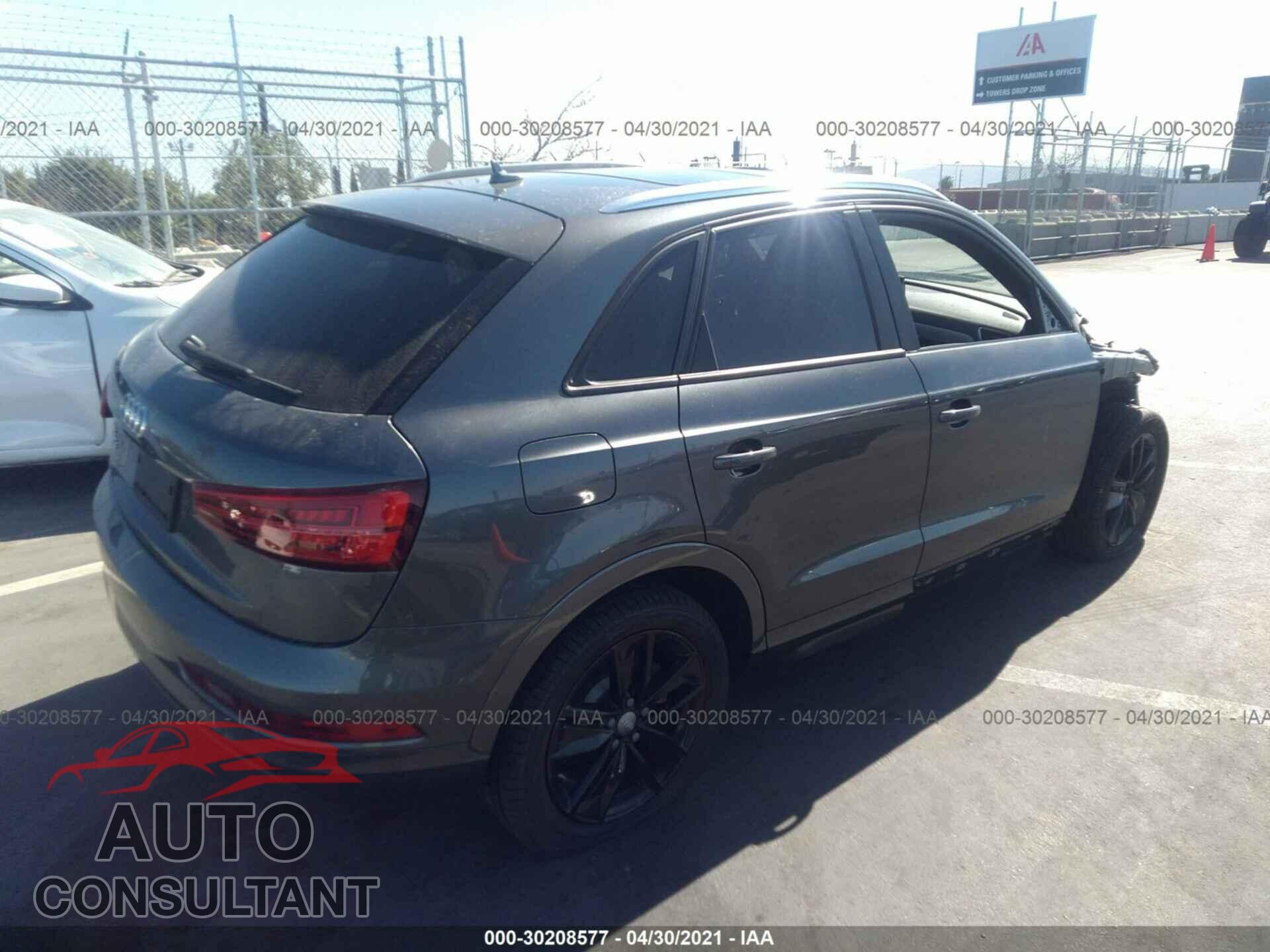 AUDI Q3 2018 - WA1BCCFS7JR001020