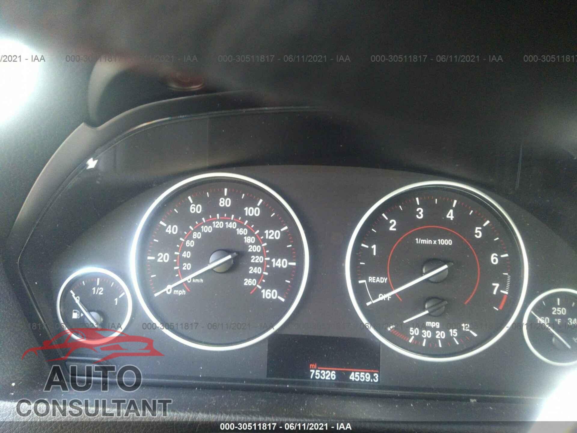 BMW 3 SERIES 2016 - WBA8E9G56GNU28076