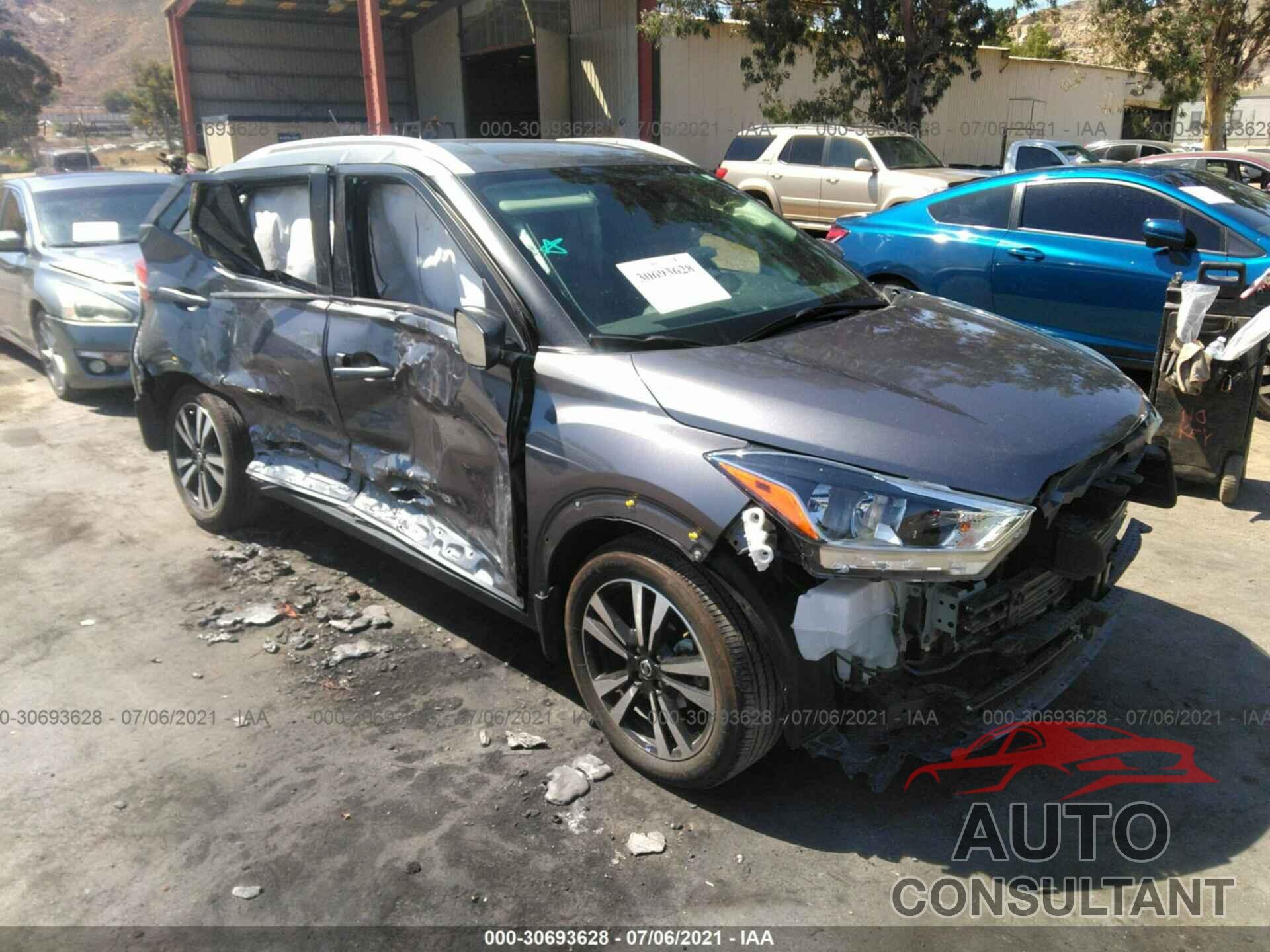 NISSAN KICKS 2020 - 3N1CP5CV2LL522703