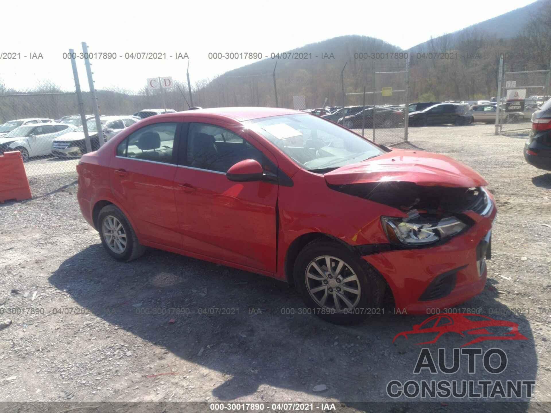 CHEVROLET SONIC 2017 - 1G1JD5SH9H4125665