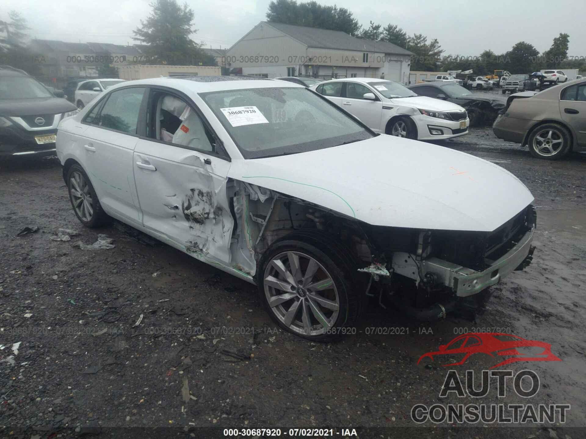 AUDI A4 2017 - WAUANAF43HN015948