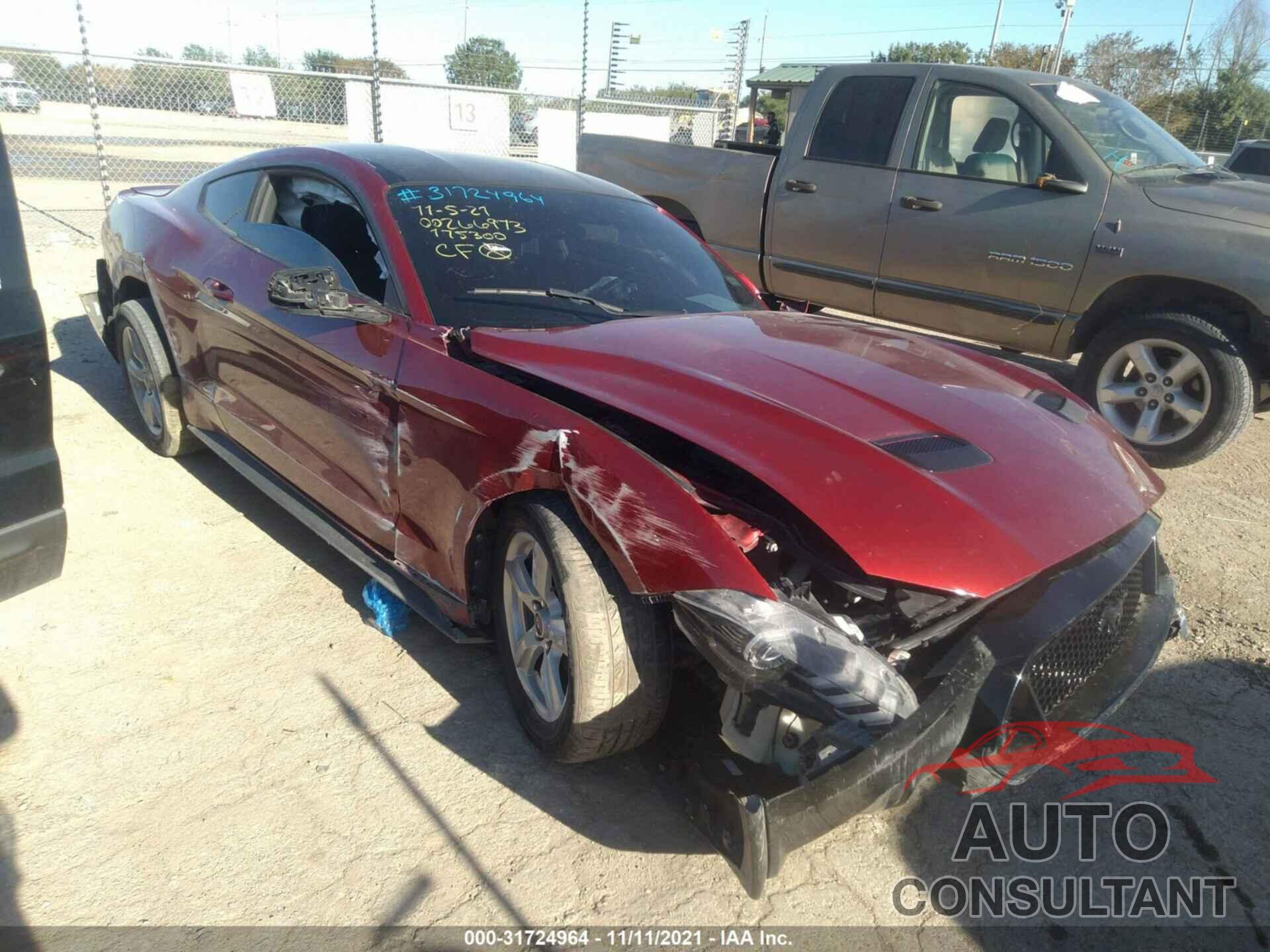 FORD MUSTANG 2019 - 1FA6P8TH5K5175300