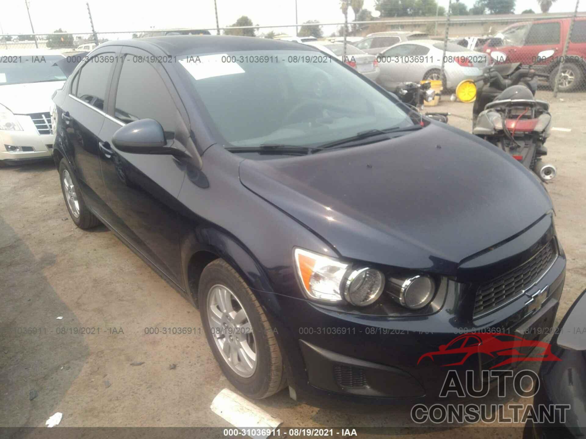 CHEVROLET SONIC 2016 - 1G1JC5SH5G4133151
