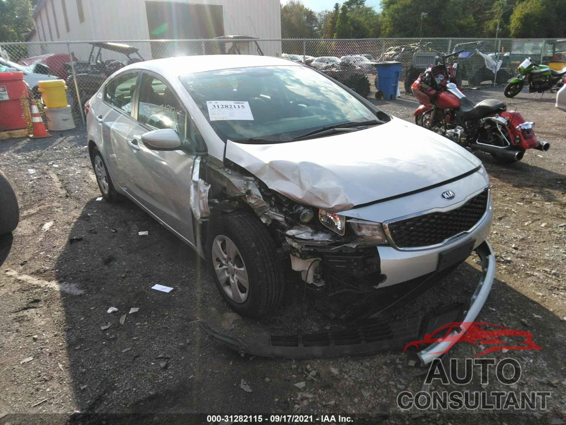 KIA FORTE 2018 - 3KPFK4A72JE209952