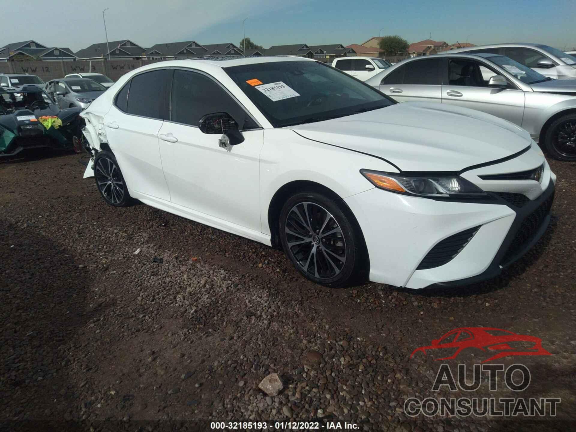 TOYOTA CAMRY 2019 - 4T1B11HK7KU840835