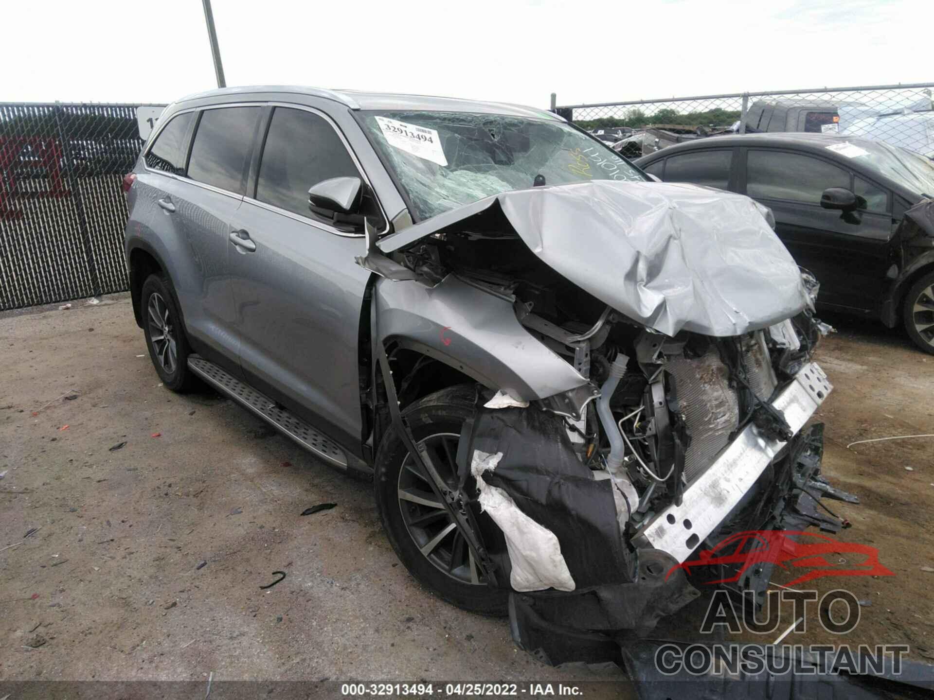 TOYOTA HIGHLANDER 2019 - 5TDKZRFH2KS569500