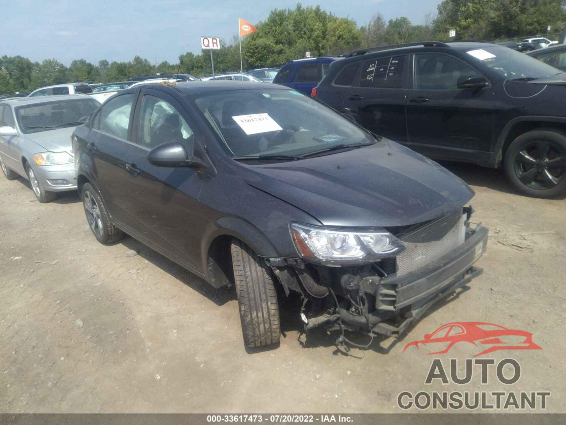 CHEVROLET SONIC 2018 - 1G1JF5SB0J4106997