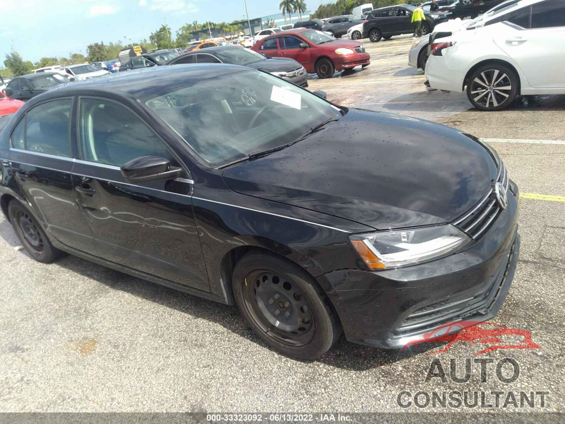 VOLKSWAGEN JETTA 2017 - 3VW2B7AJ7HM321011