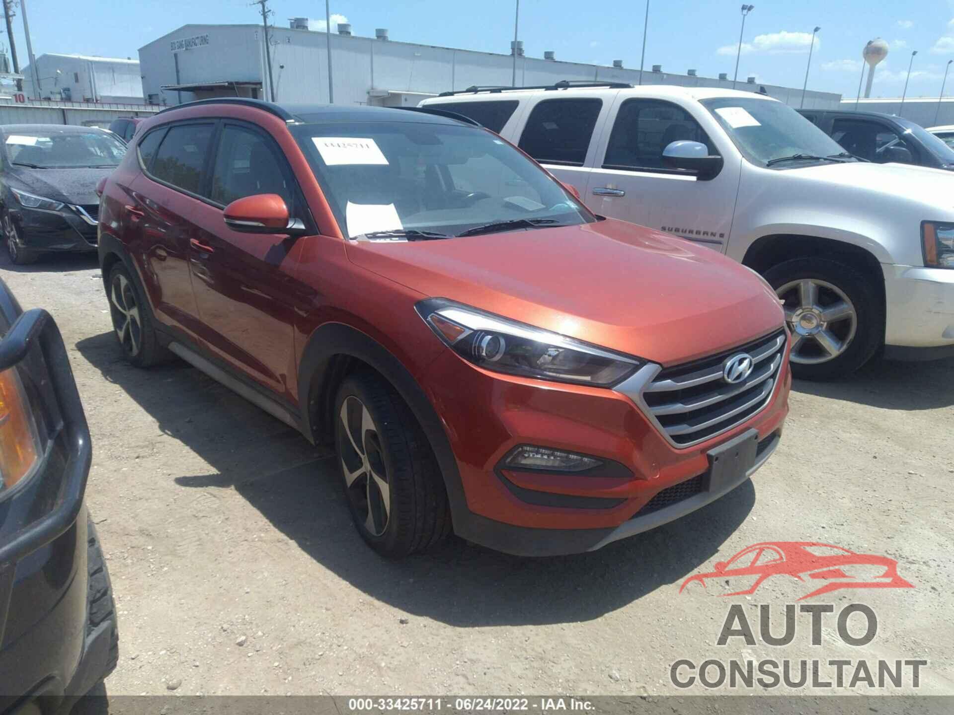 HYUNDAI TUCSON 2017 - KM8J33A25HU556396