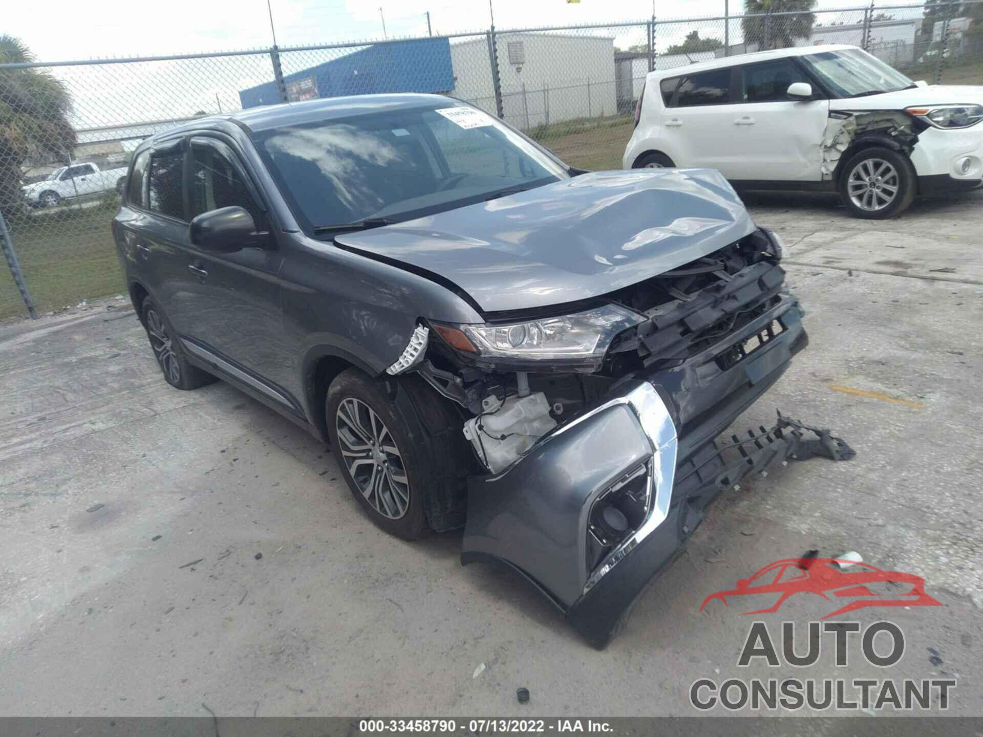 MITSUBISHI OUTLANDER 2018 - JA4AD2A34JZ052431