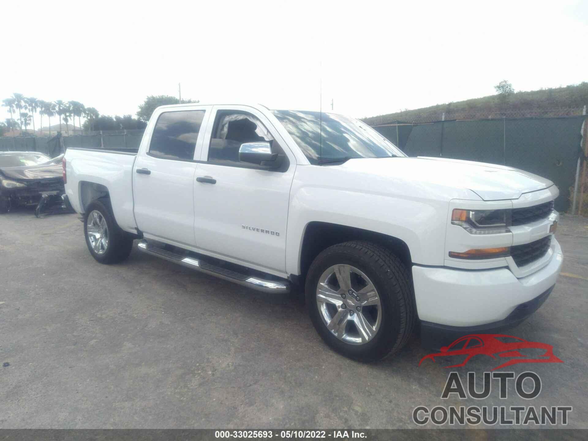 CHEVROLET SILVERADO 1500 2018 - 3GCPCPEH0JG328433