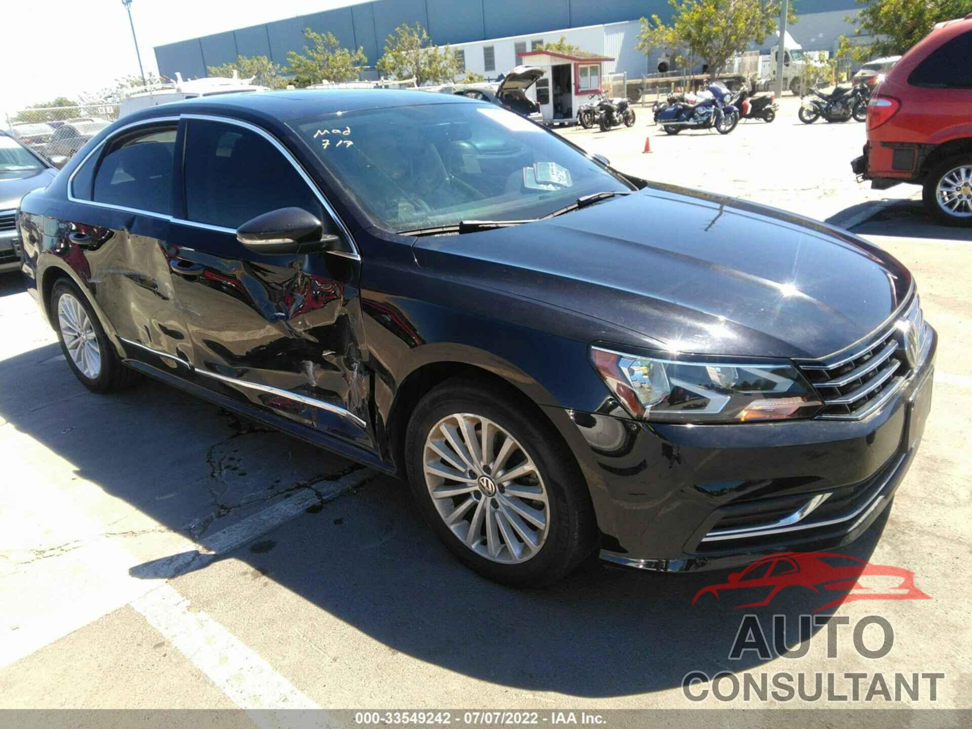 VOLKSWAGEN PASSAT 2017 - 1VWBT7A34HC032149