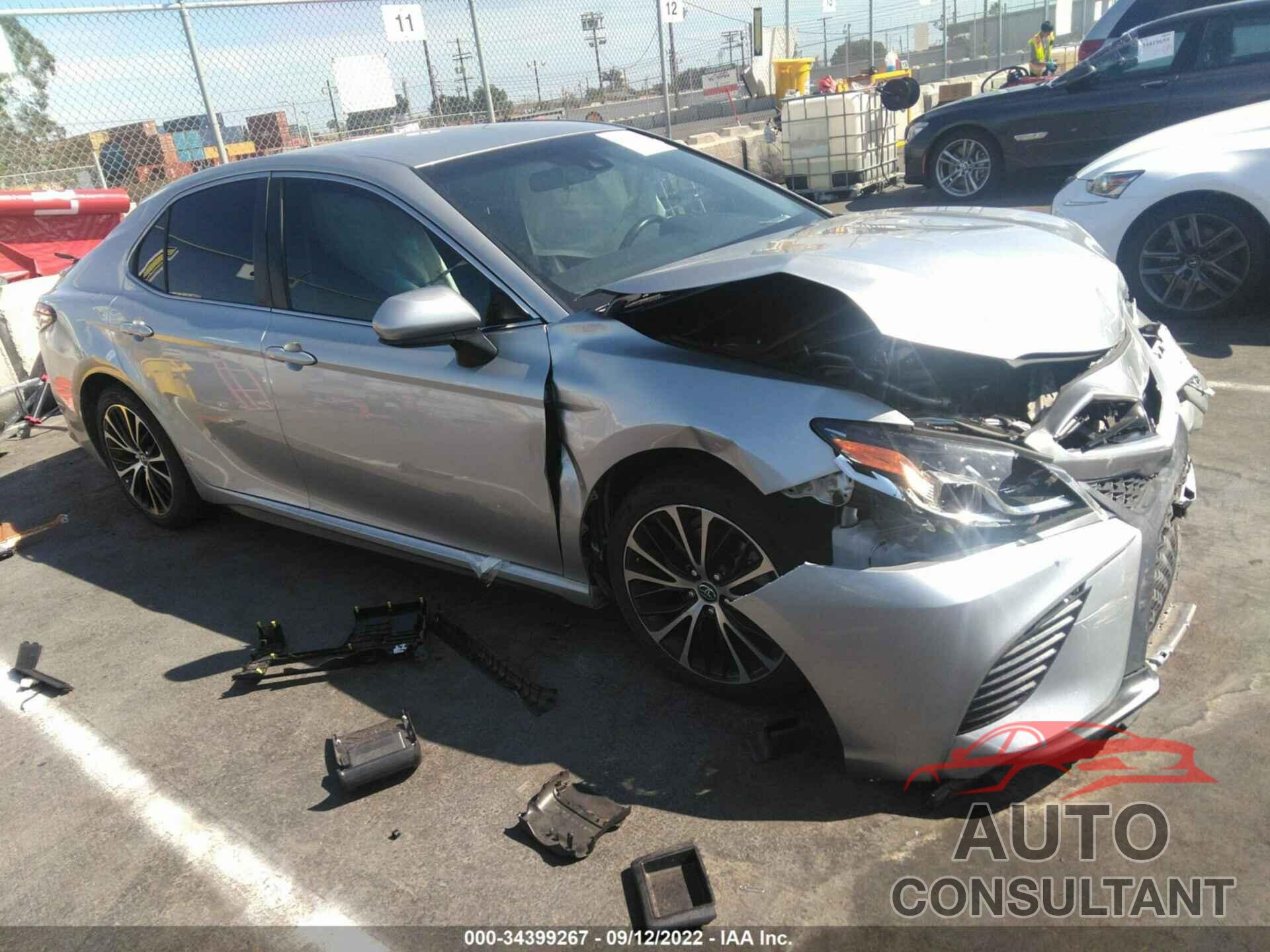TOYOTA CAMRY 2018 - JTNB11HK5J3038112