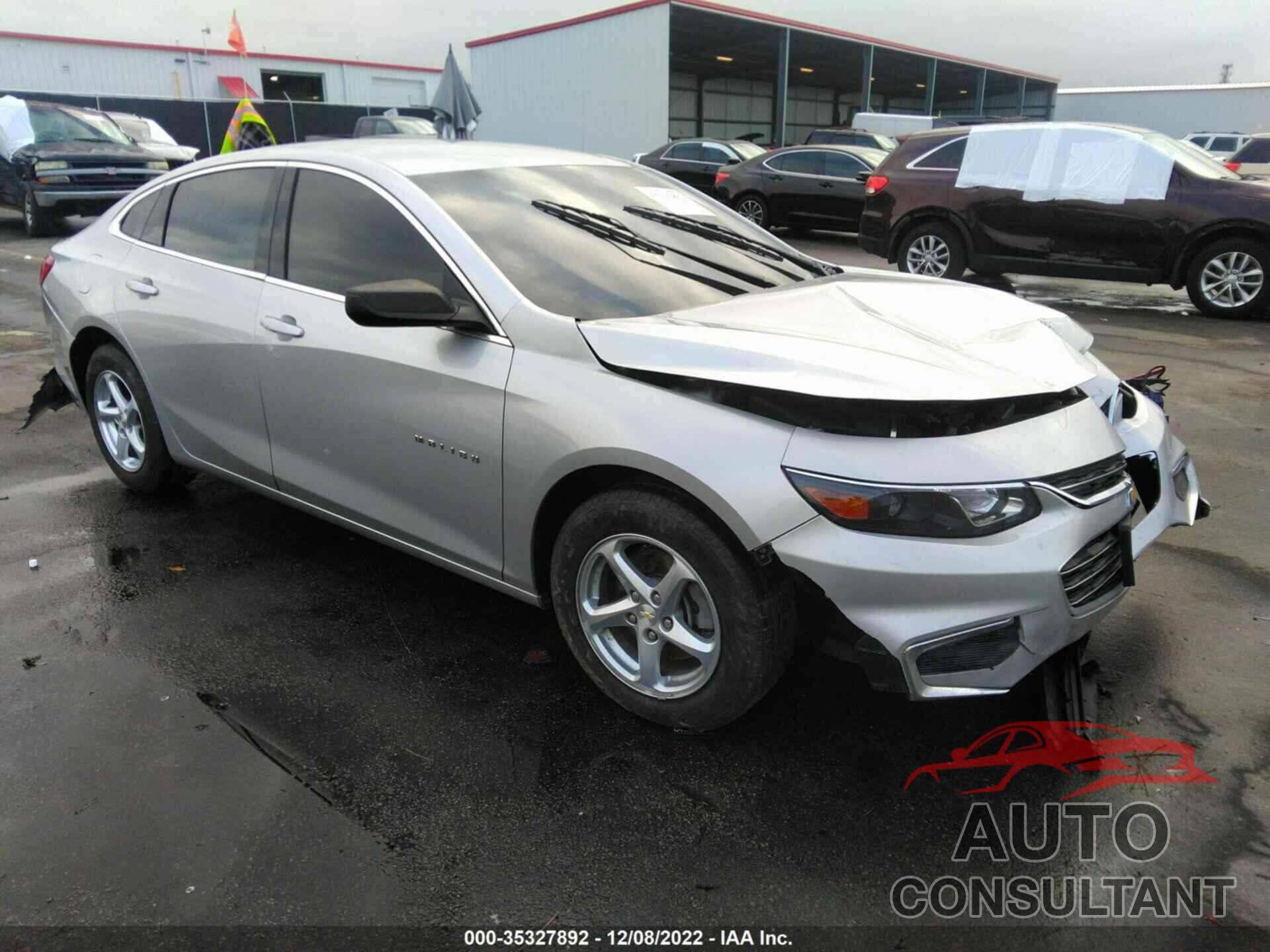 CHEVROLET MALIBU 2018 - 1G1ZC5ST8JF195176