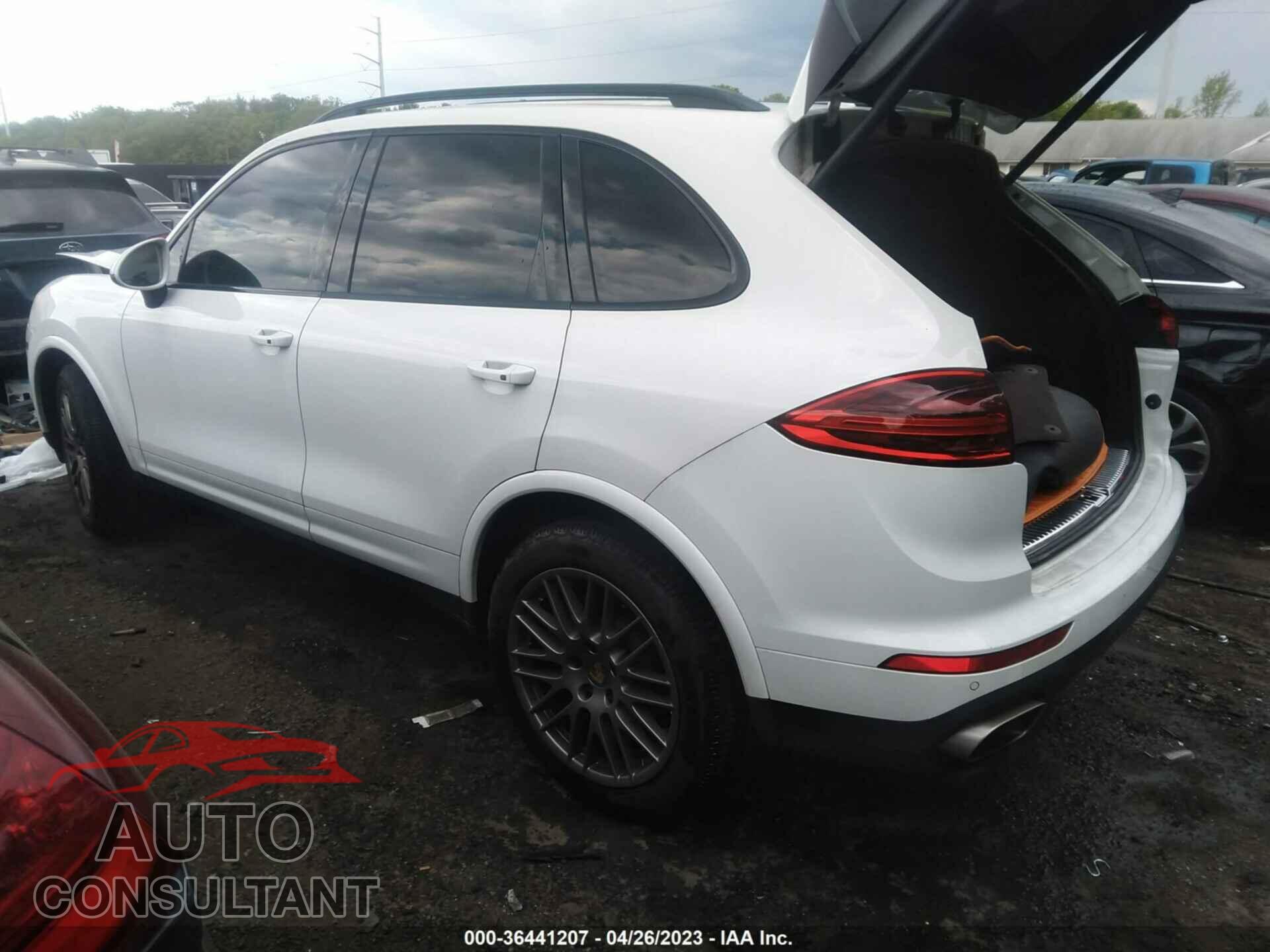 PORSCHE CAYENNE 2017 - WP1AA2A27HKA86810