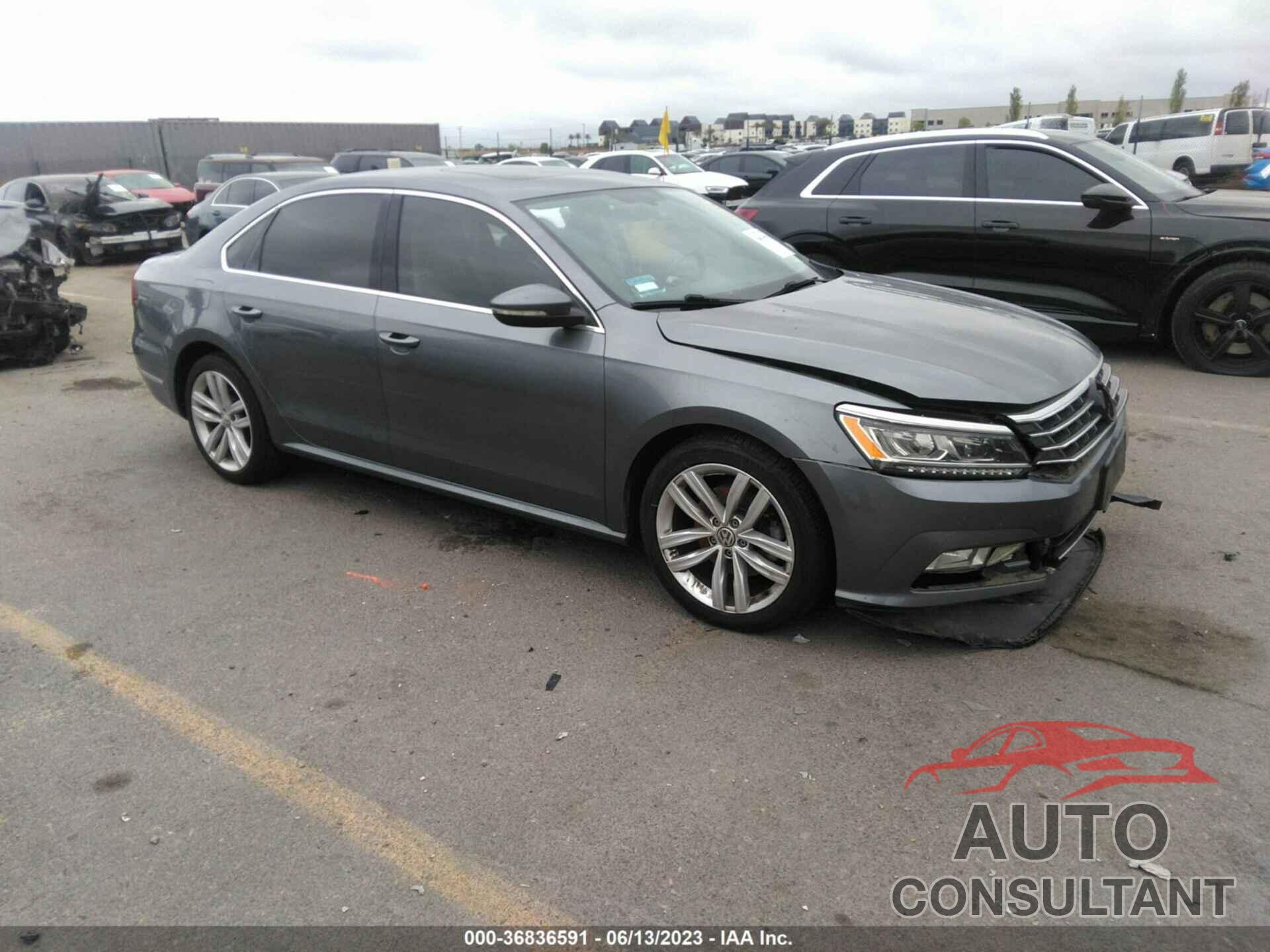 VOLKSWAGEN PASSAT 2018 - 1VWBA7A33JC015838