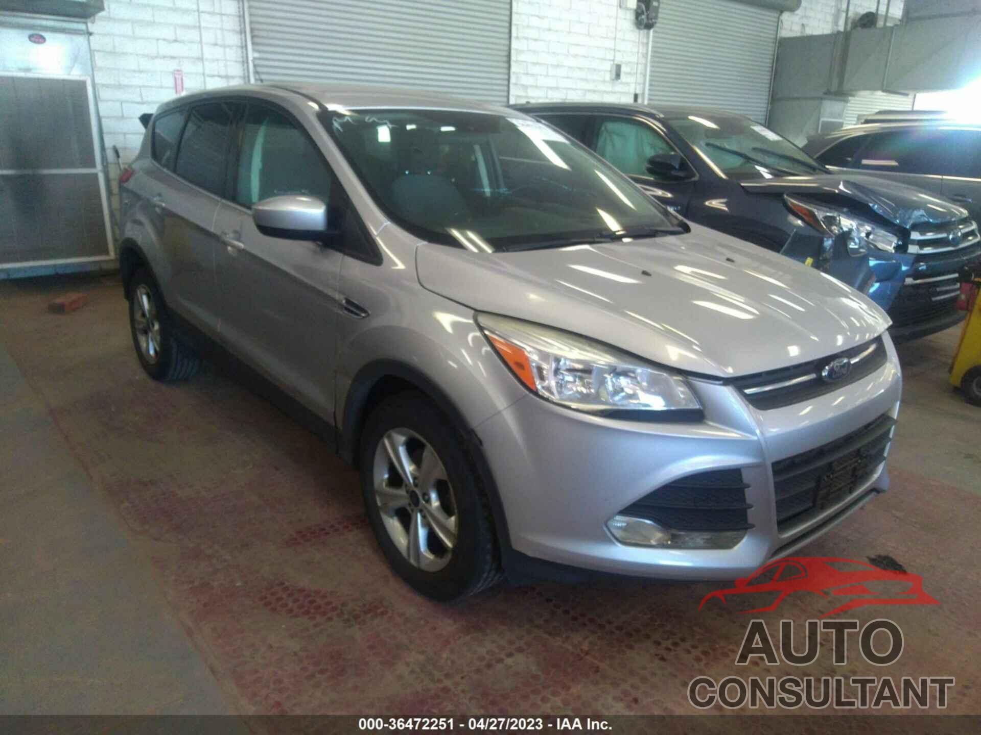 FORD ESCAPE 2016 - 1FMCU0GX5GUC46142