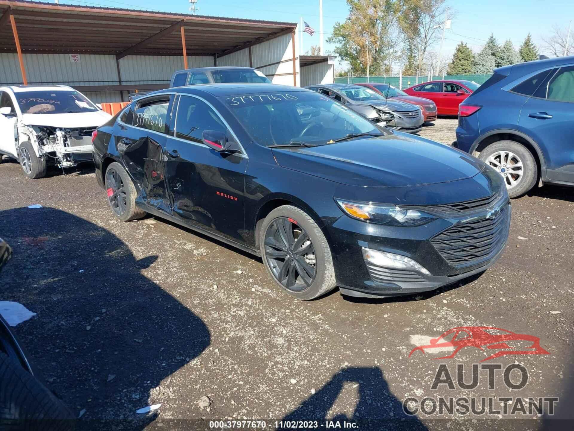 CHEVROLET MALIBU 2021 - 1G1ZD5ST1MF048389