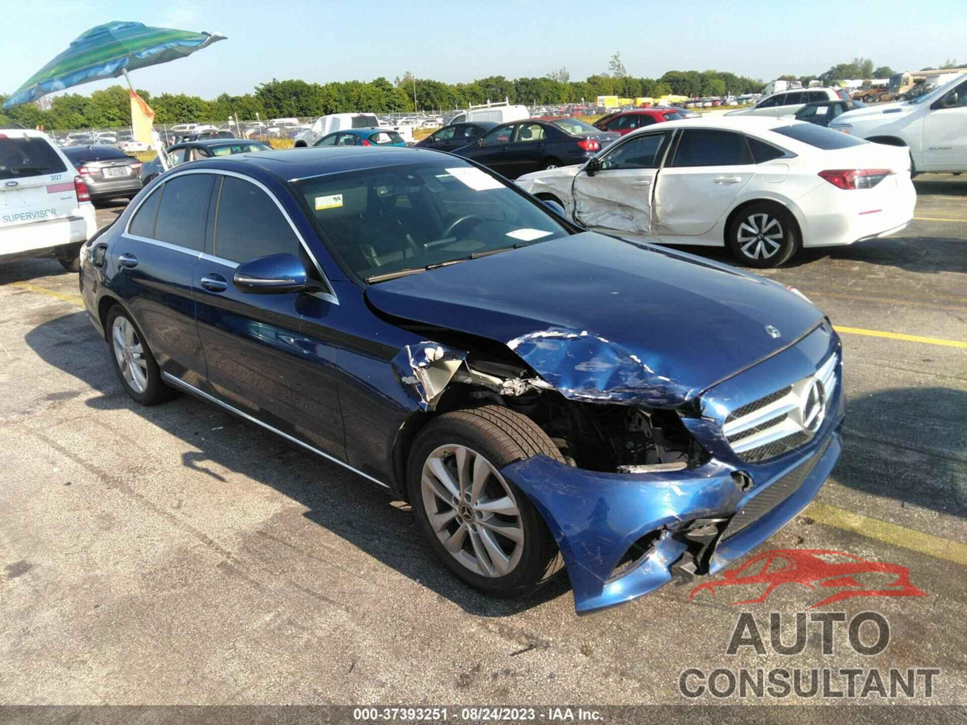 MERCEDES-BENZ C 300 2019 - 55SWF8DBXKU317595