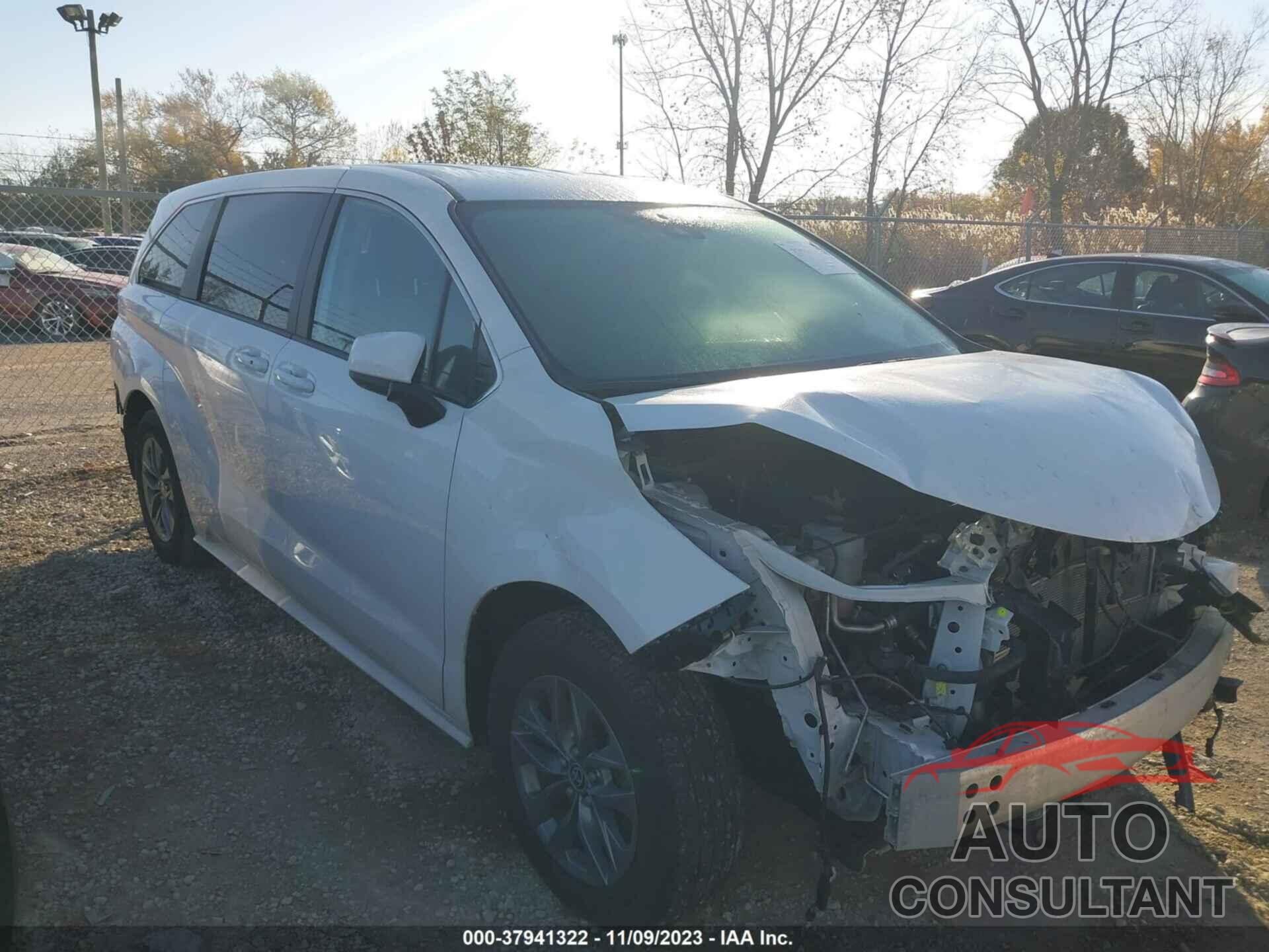 TOYOTA SIENNA 2022 - 5TDKSKFC1NS070000