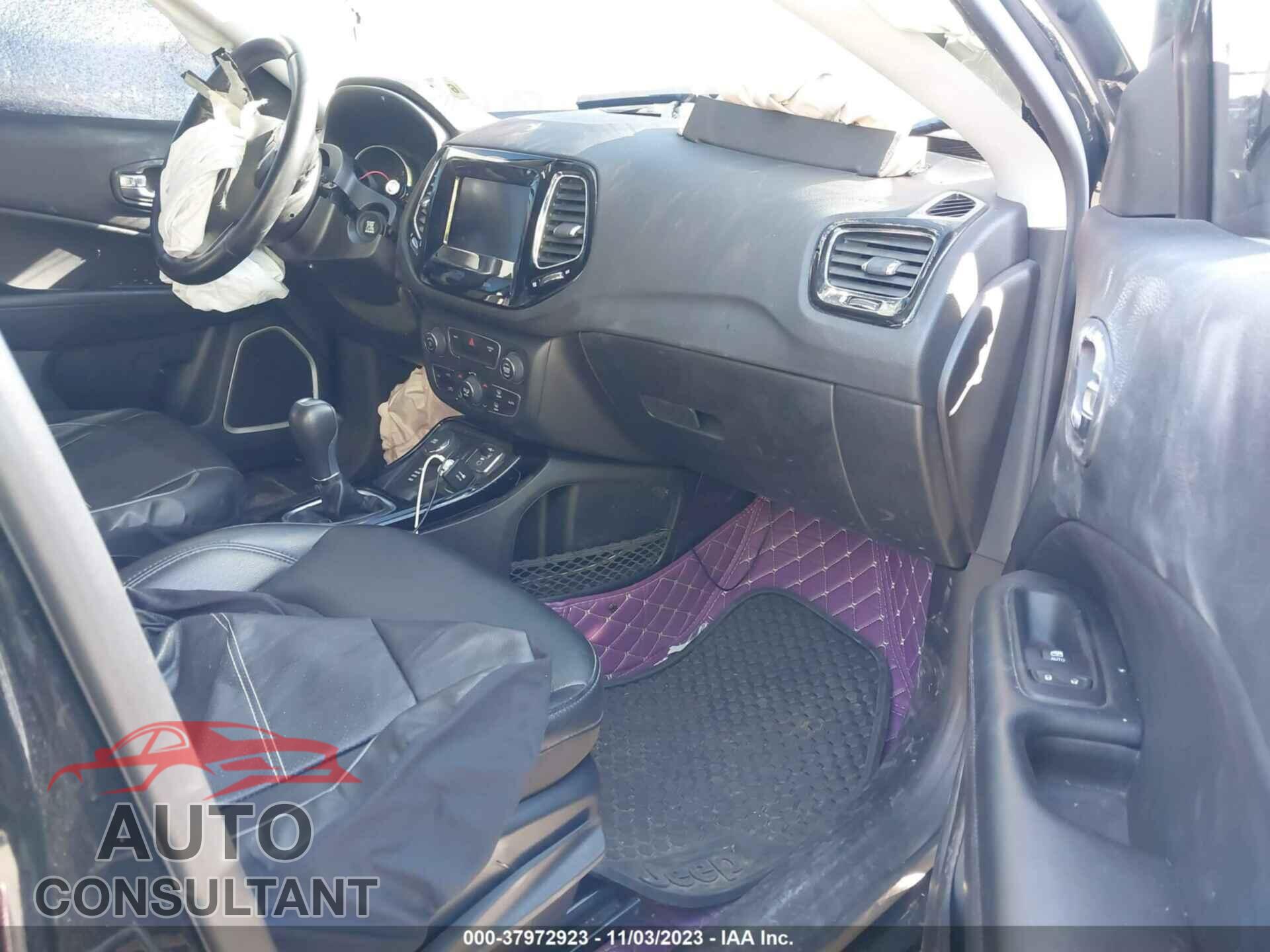 JEEP COMPASS 2020 - 3C4NJDBB9LT209947