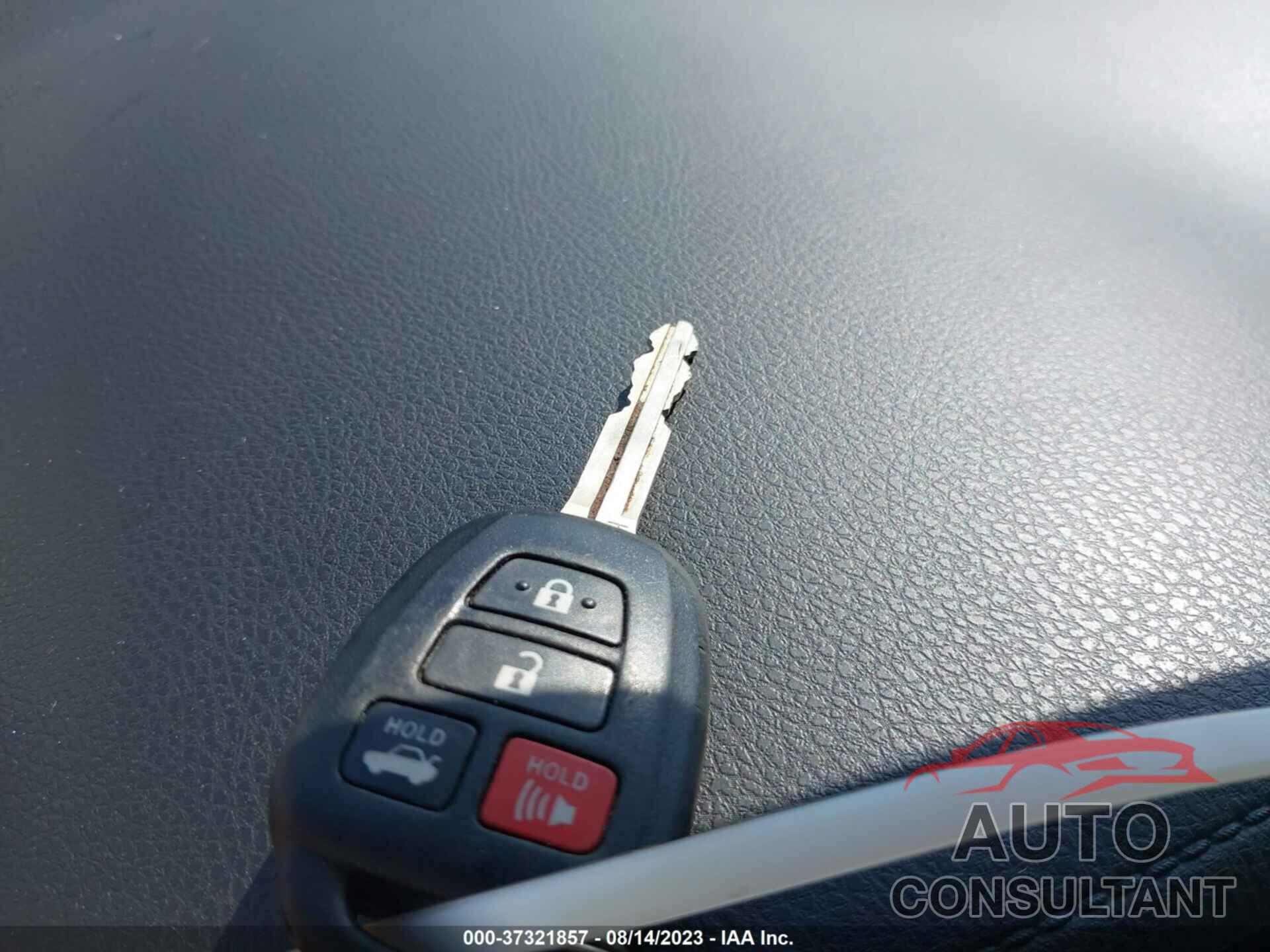 TOYOTA COROLLA 2019 - 2T1BURHE6KC222875