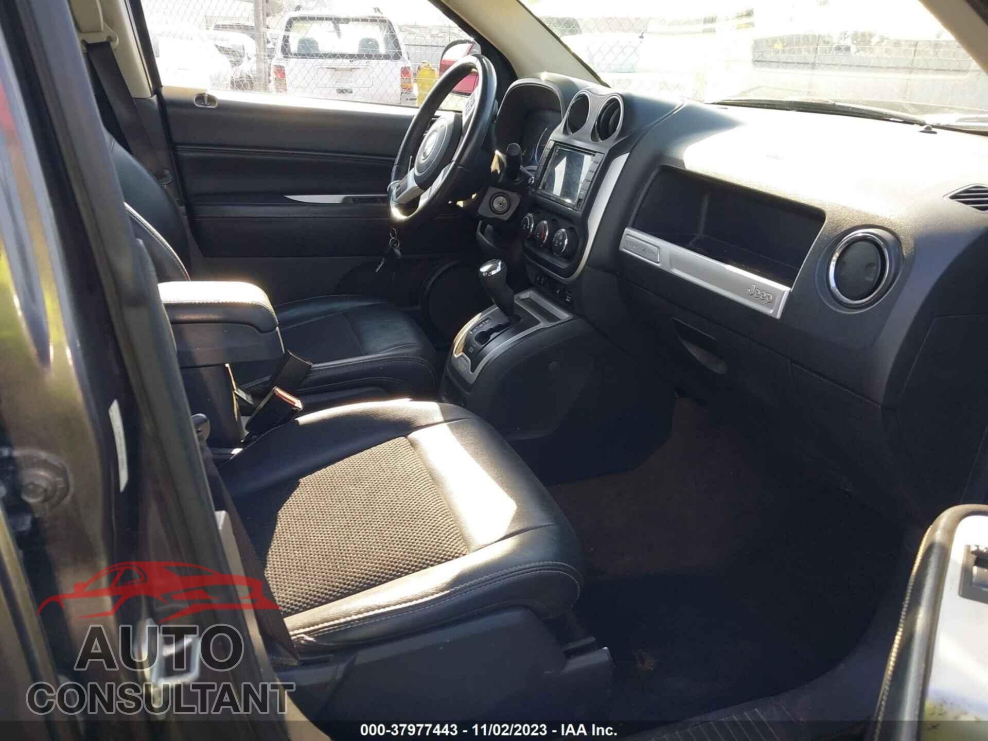 JEEP COMPASS 2017 - 1C4NJCEB0HD102868