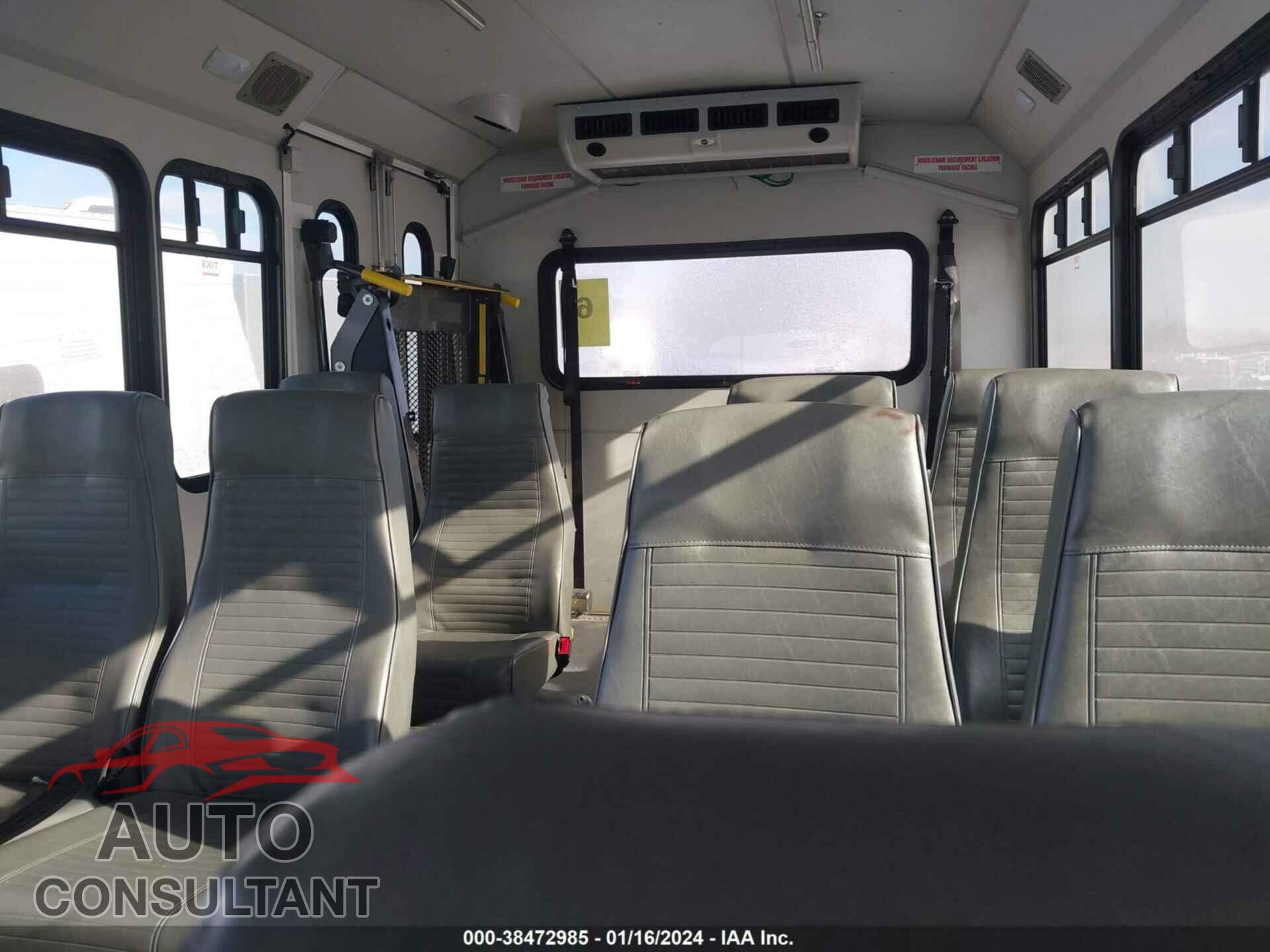 FORD E-350 CUTAWAY 2017 - 1FDEE3FSXHDC36477