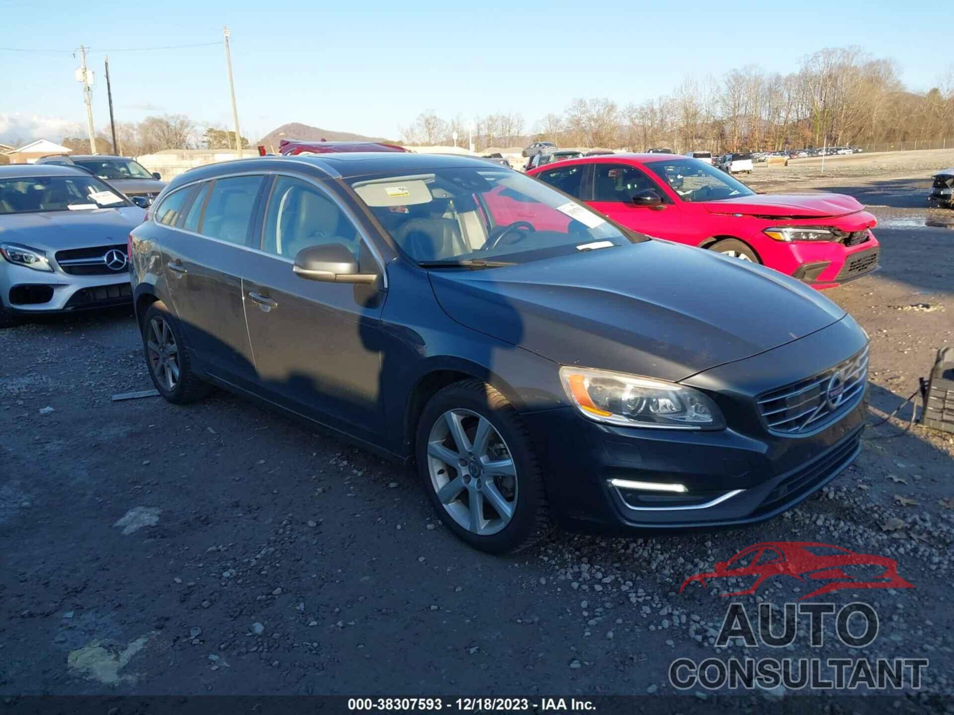 VOLVO V60 2016 - YV140MEM5G1301852