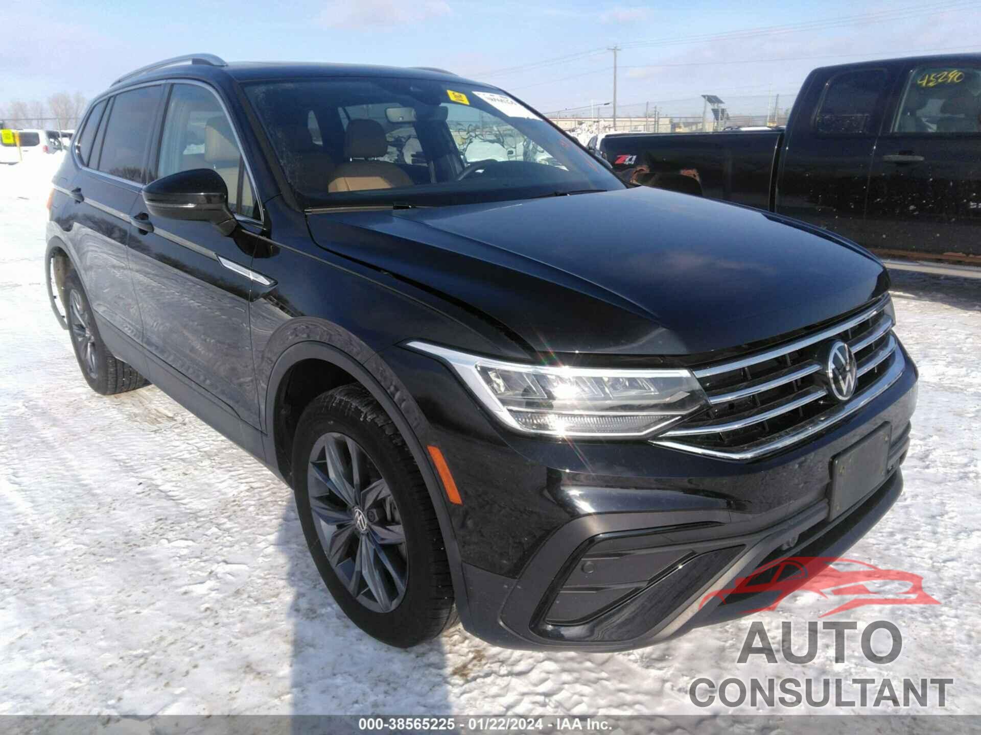 VOLKSWAGEN TIGUAN 2022 - 3VV2B7AX3NM114295