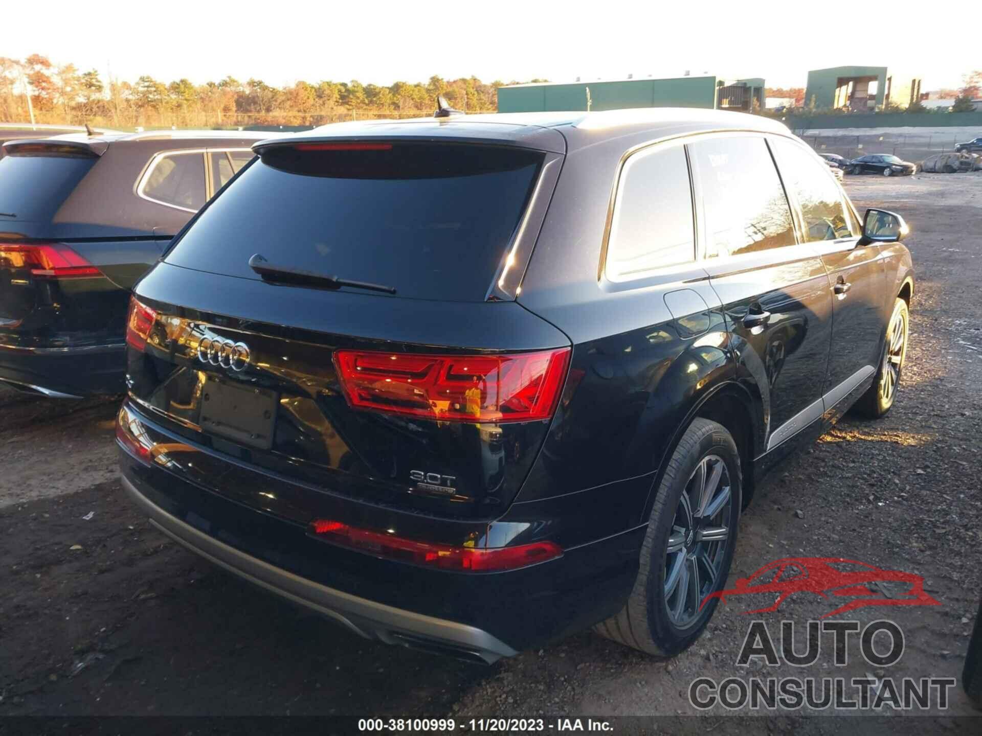 AUDI Q7 2017 - WA1VAAF76HD013508