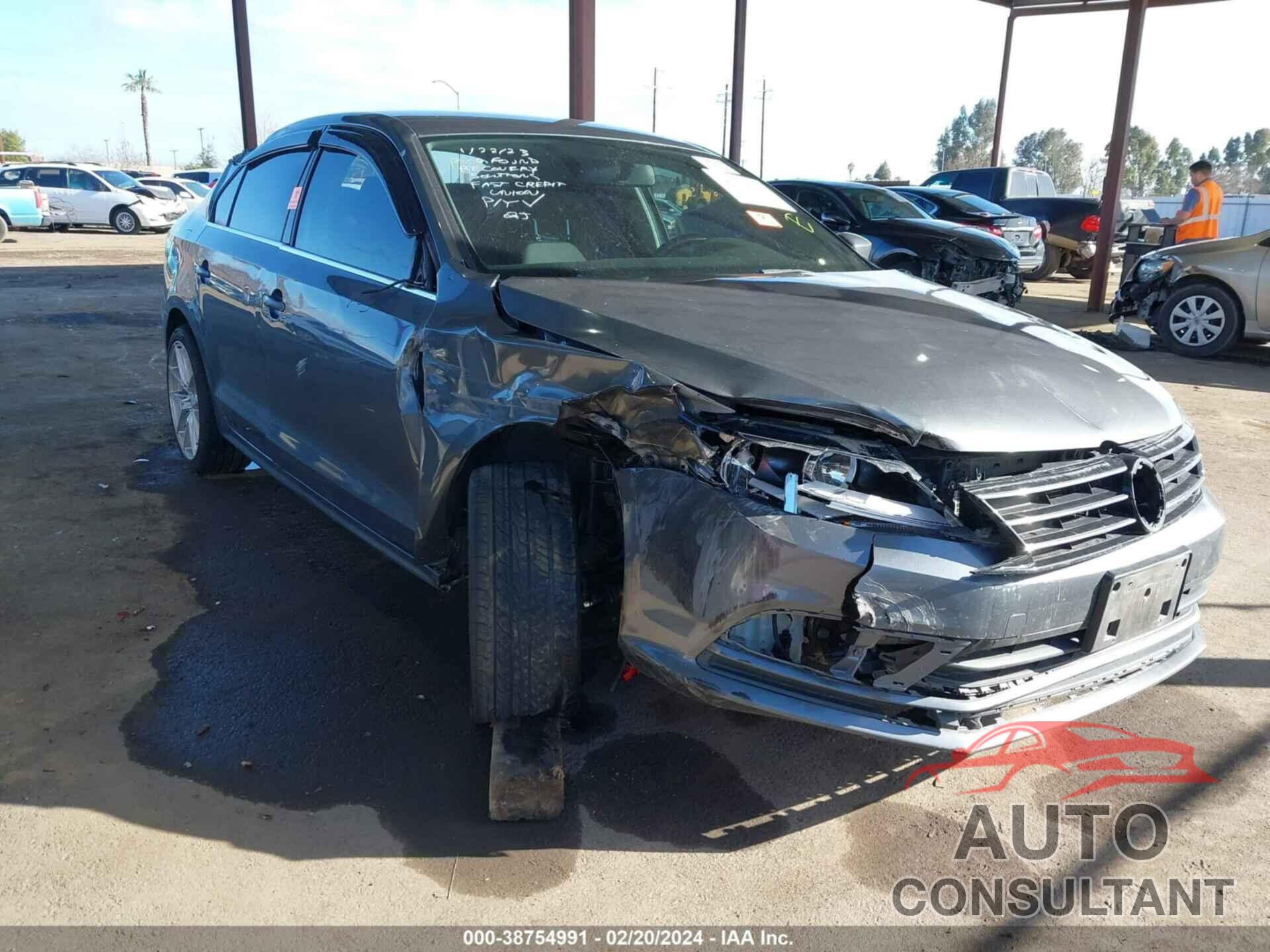 VOLKSWAGEN JETTA 2017 - 3VW2B7AJ7HM386781