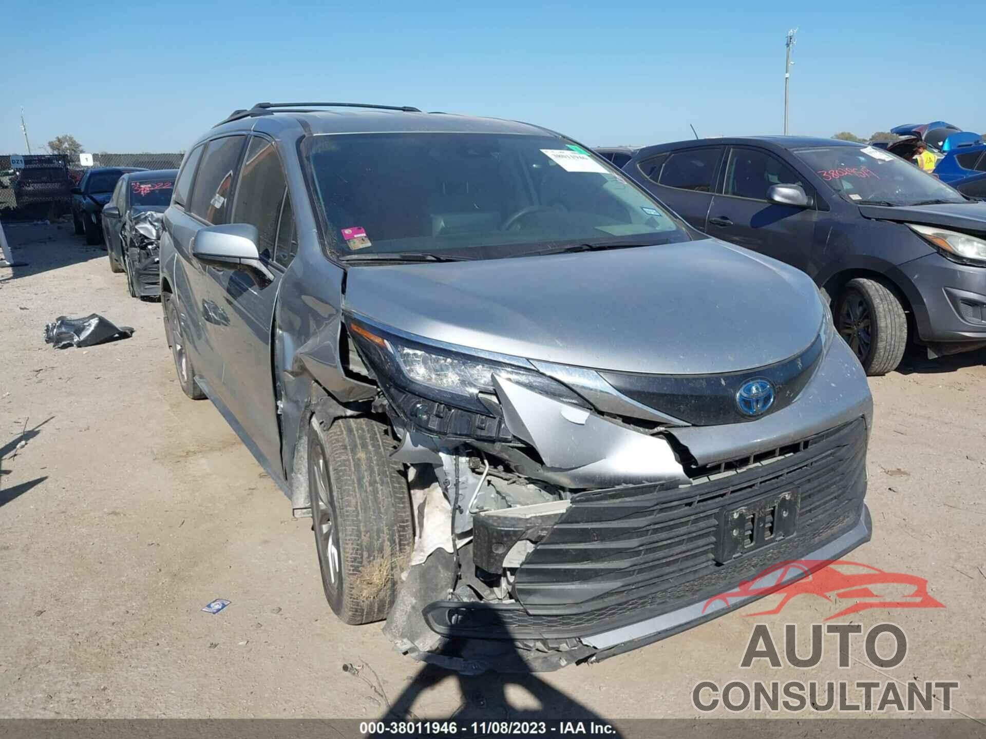 TOYOTA SIENNA 2022 - 5TDKRKEC2NS114955