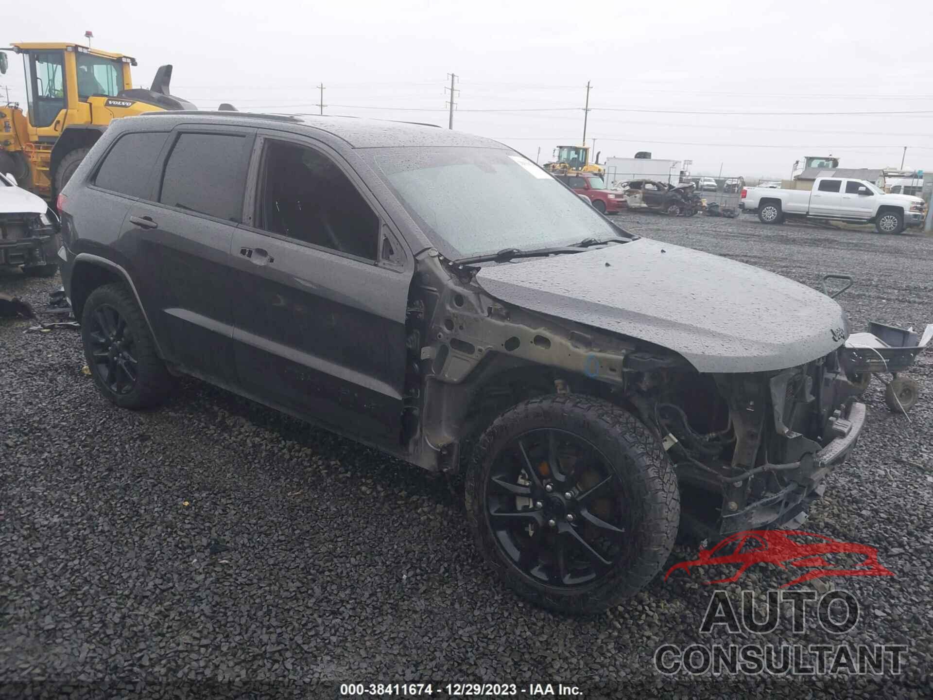 JEEP GRAND CHEROKEE 2018 - 1C4RJFAG9JC158422