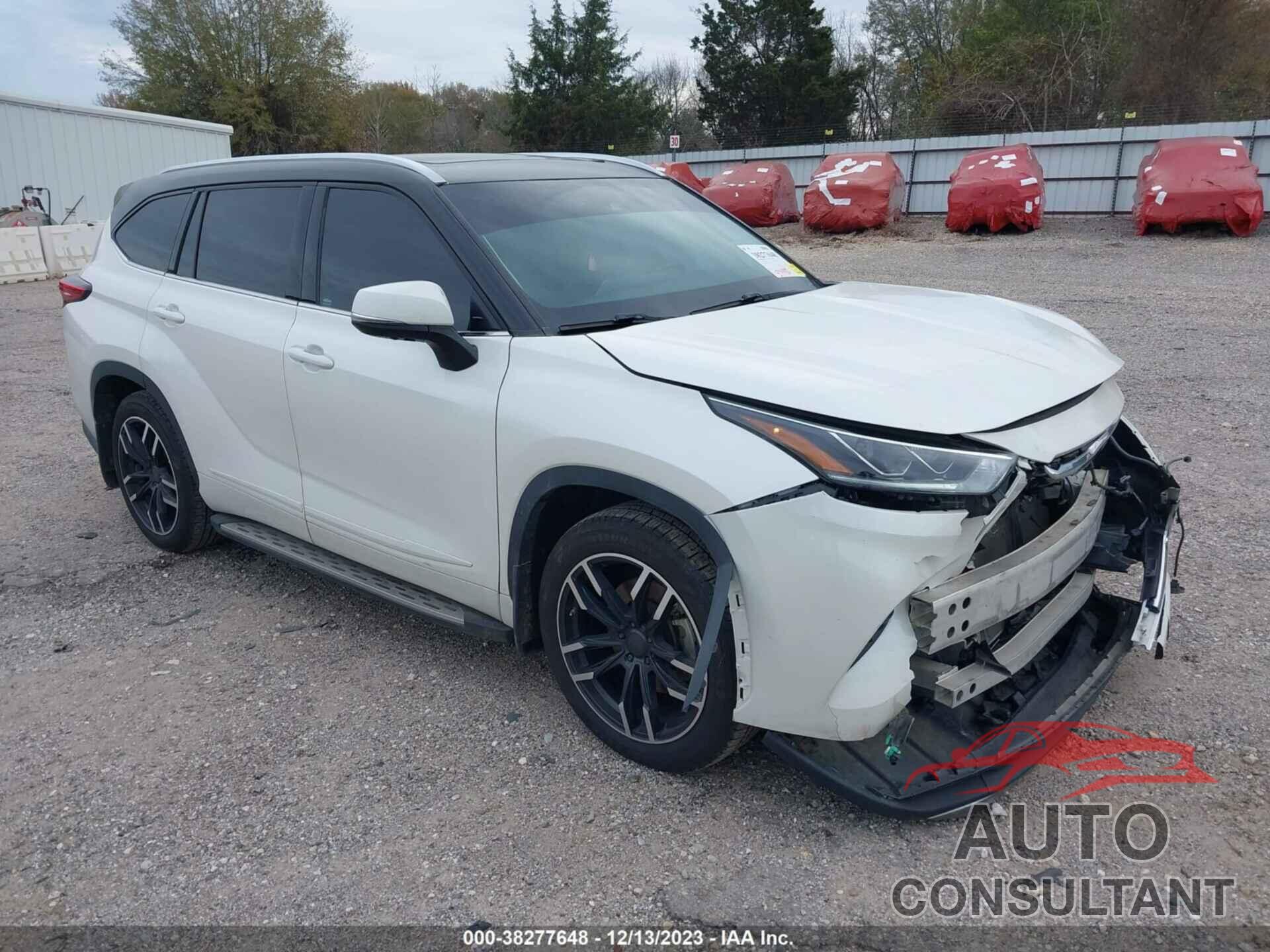 TOYOTA HIGHLANDER 2021 - 5TDFZRBH0MS136817