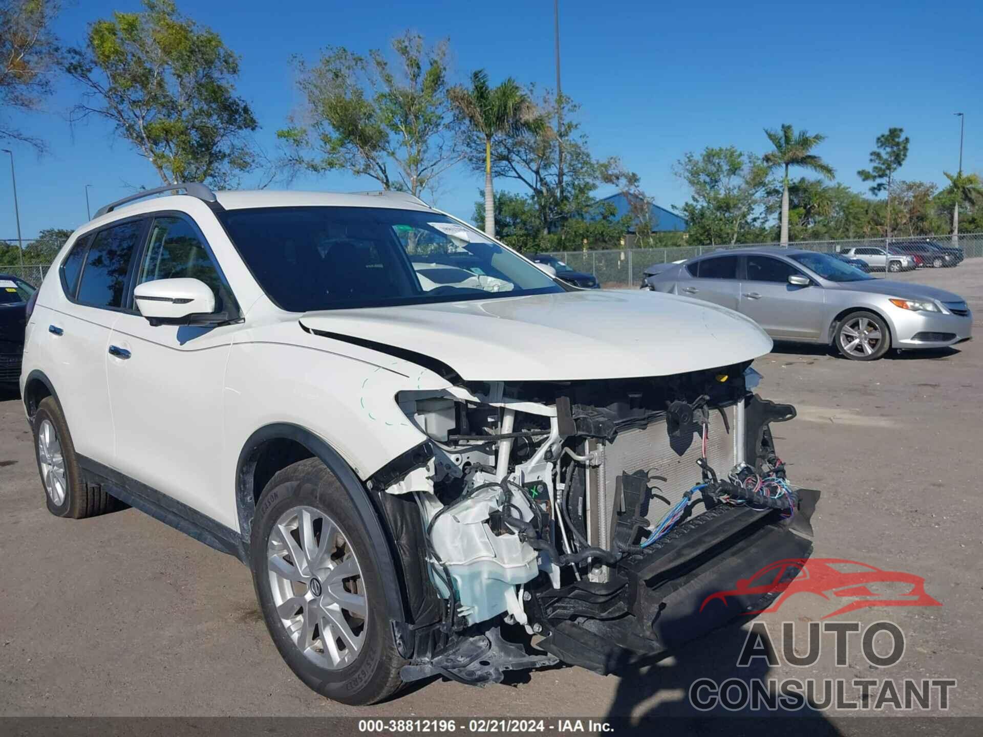 NISSAN ROGUE 2018 - KNMAT2MT6JP600946