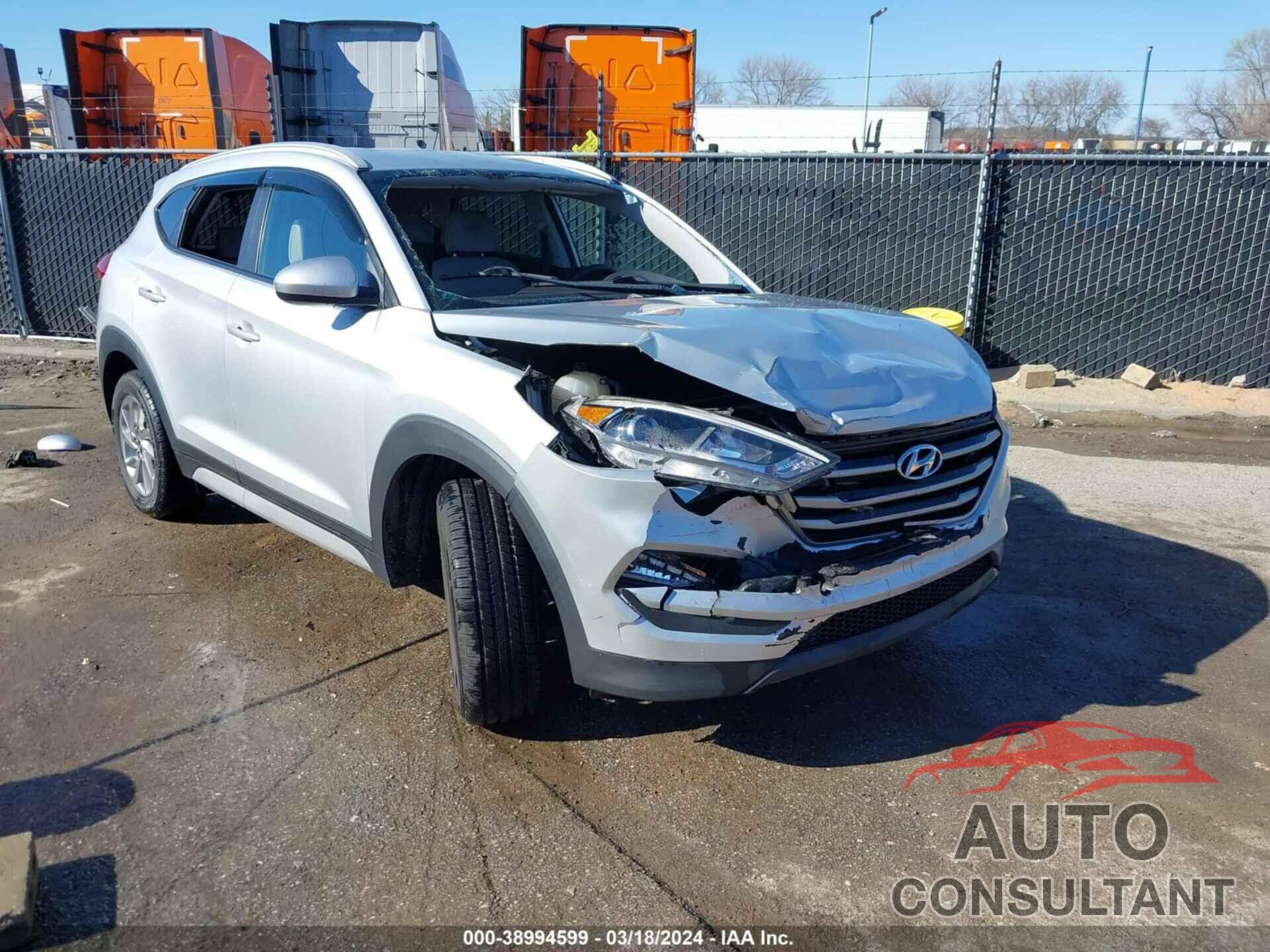 HYUNDAI TUCSON 2018 - KM8J3CA43JU688497