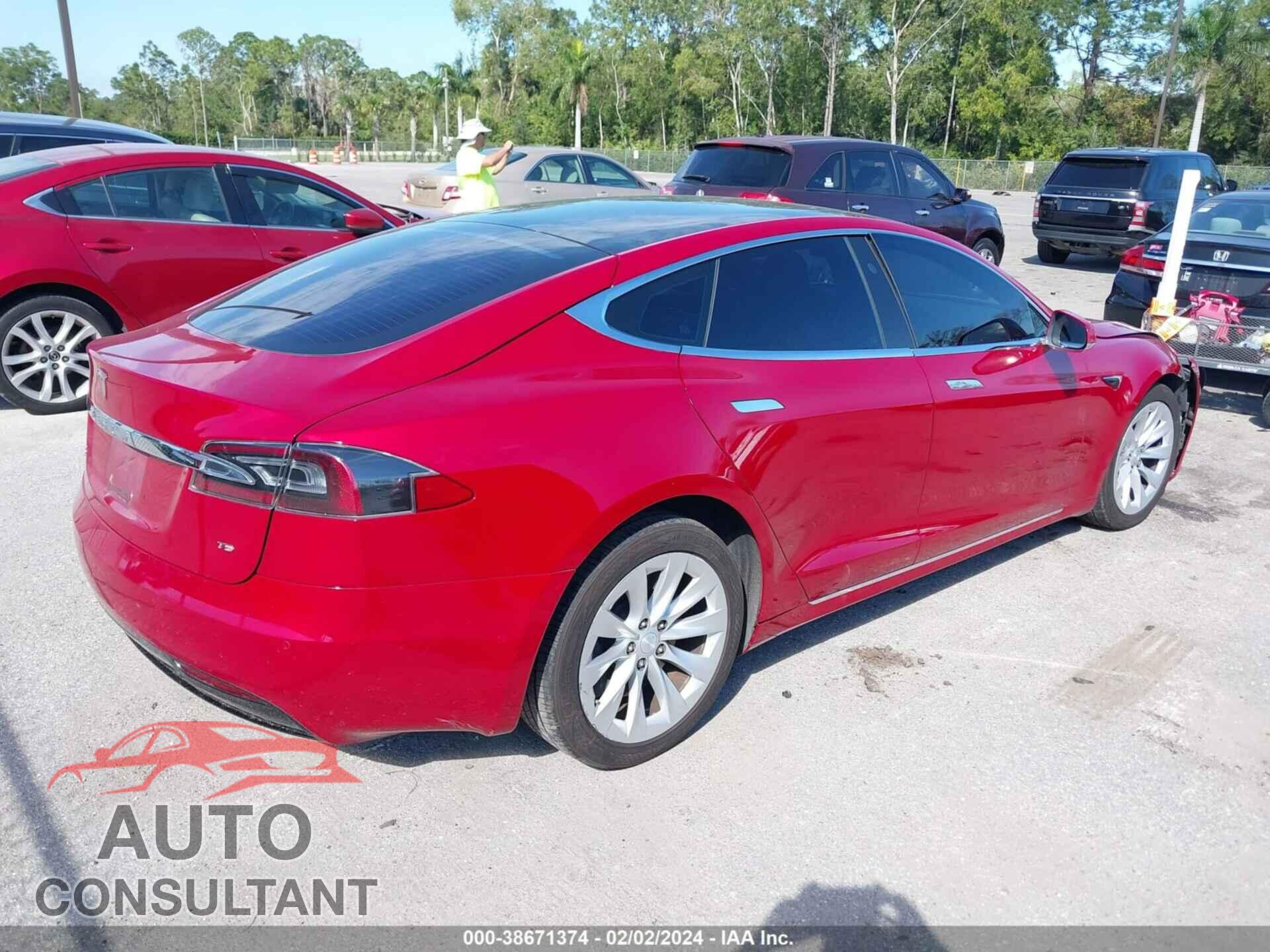 TESLA MODEL S 2017 - 5YJSA1E12HF213106