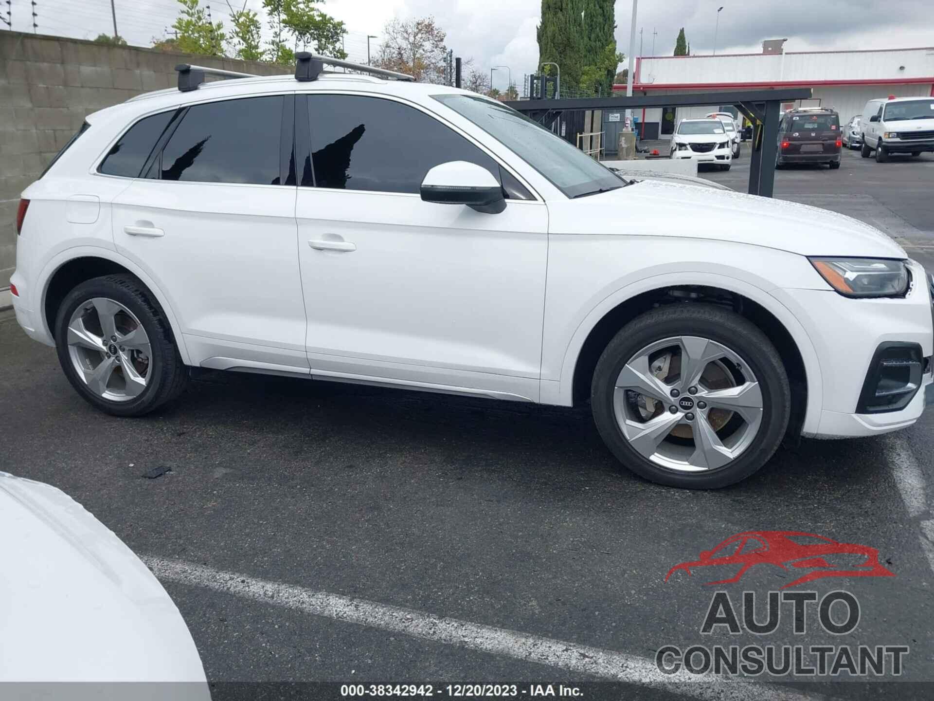 AUDI Q5 2021 - WA1BAAFY7M2132203