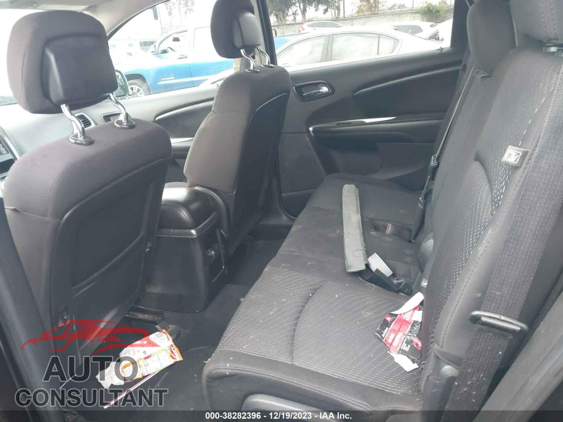 DODGE JOURNEY 2015 - 3C4PDCBG9FT525133