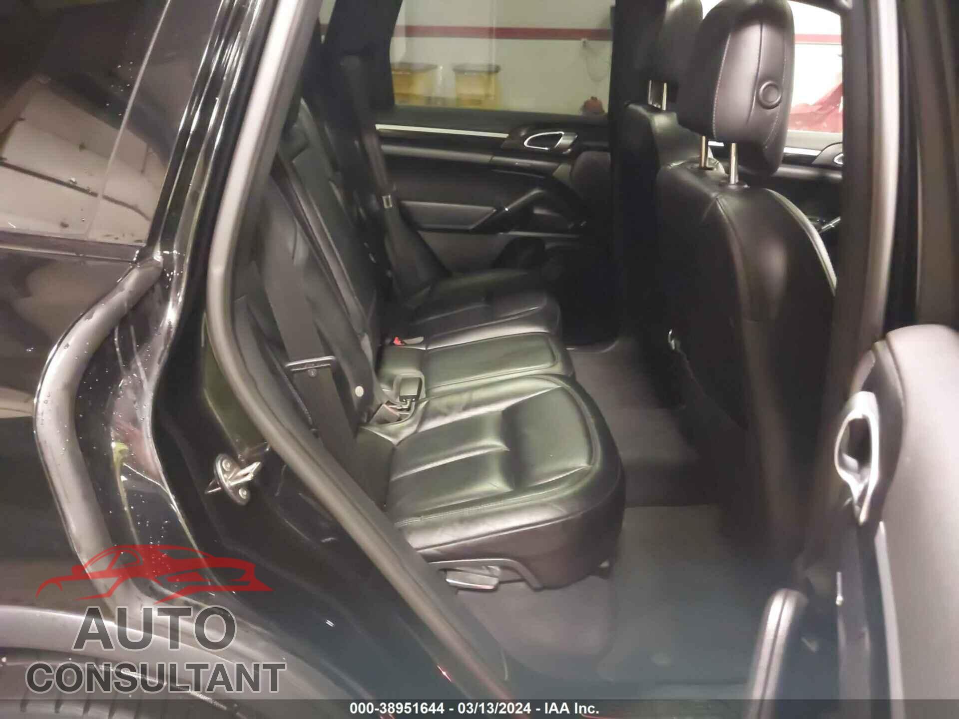 PORSCHE CAYENNE 2016 - WP1AA2A29GLA10708
