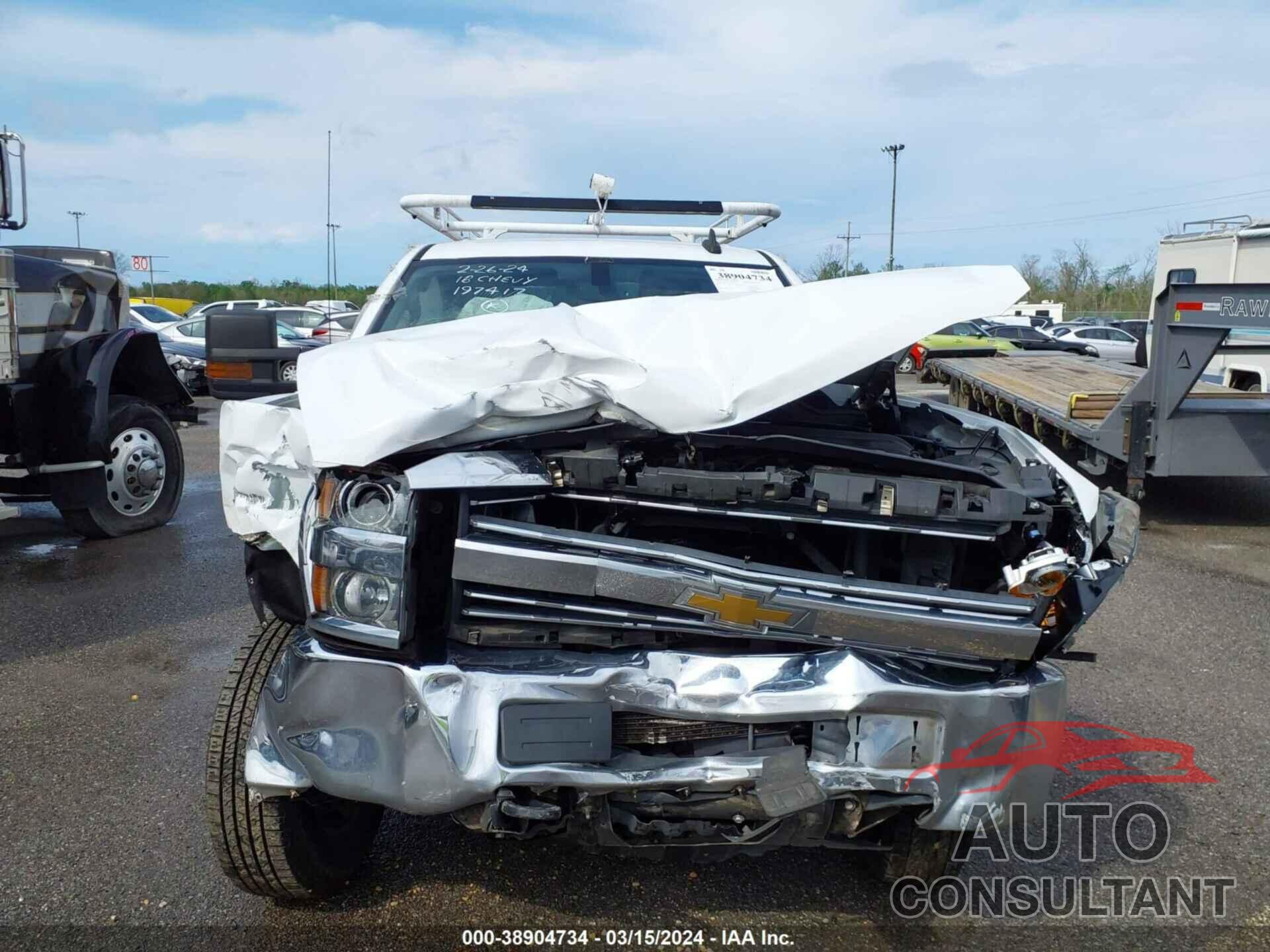 CHEVROLET SILVERADO 2500HD 2018 - 1GB1CUEG1JF197417