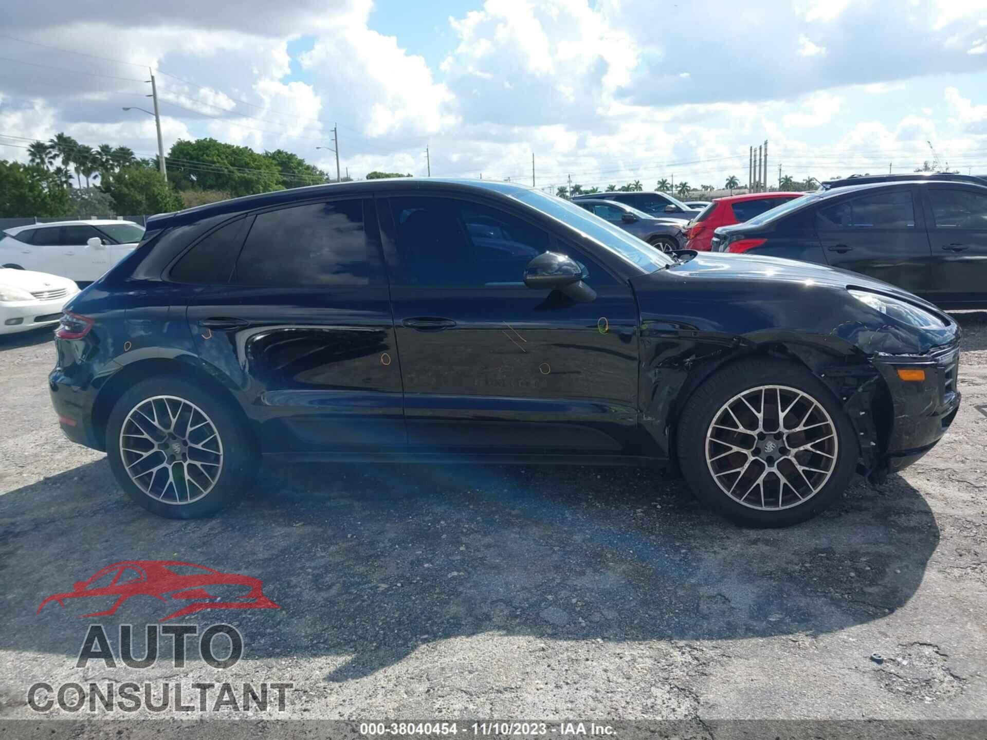 PORSCHE MACAN 2018 - WP1AA2A52JLB24566