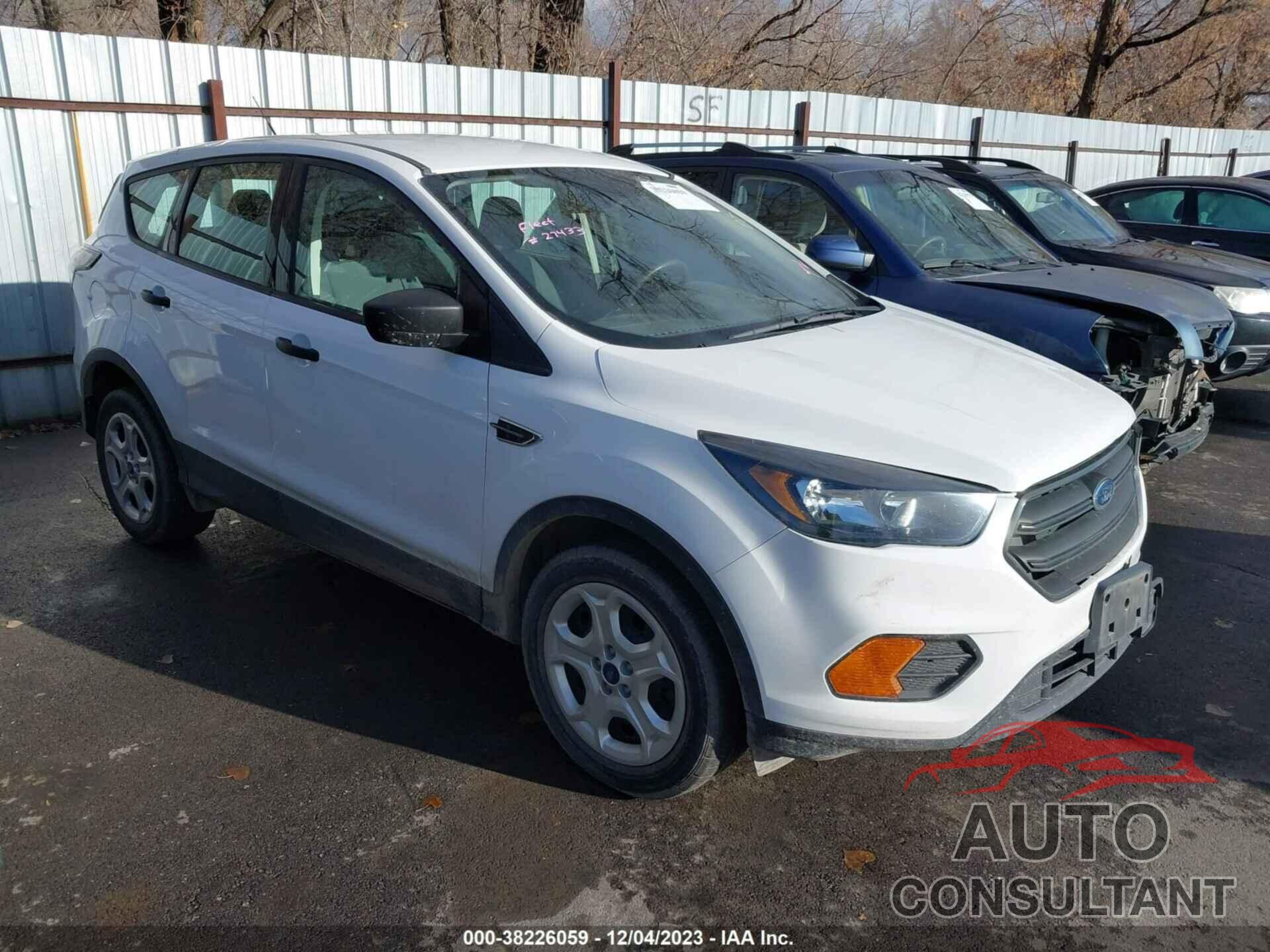 FORD ESCAPE 2018 - 1FMCU0F73JUD60679